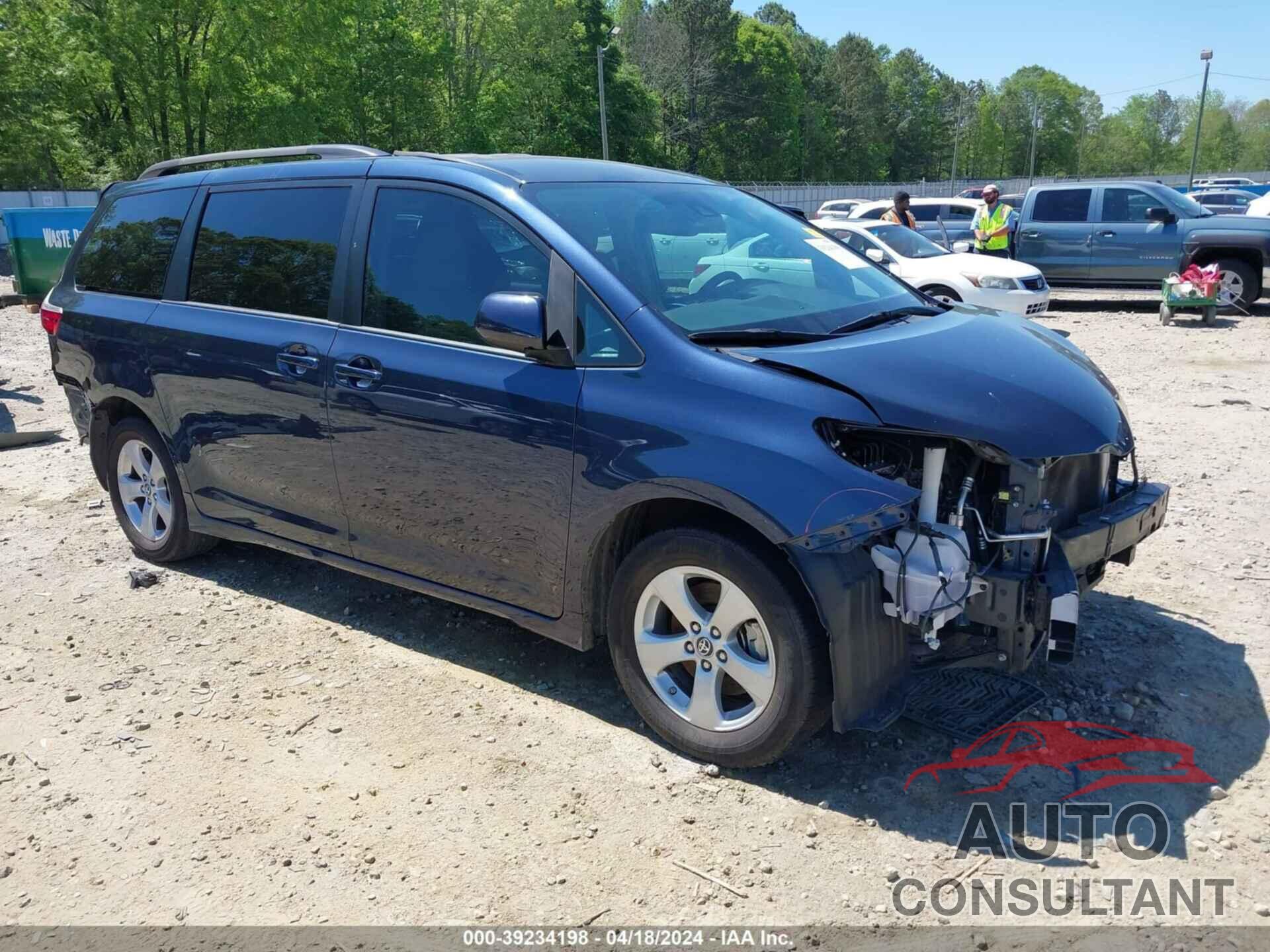 TOYOTA SIENNA 2019 - 5TDKZ3DC6KS968088