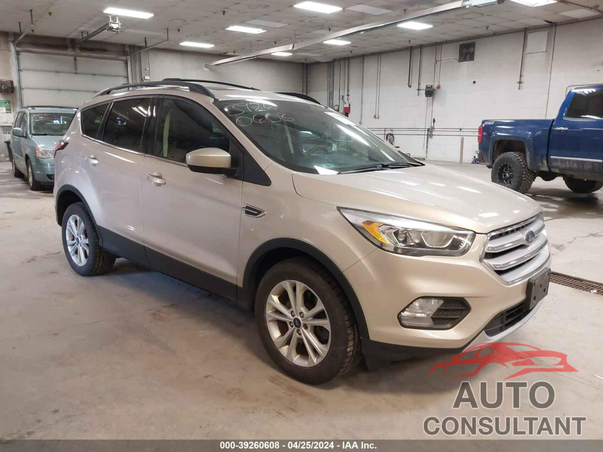 FORD ESCAPE 2018 - 1FMCU9HD8JUB01337