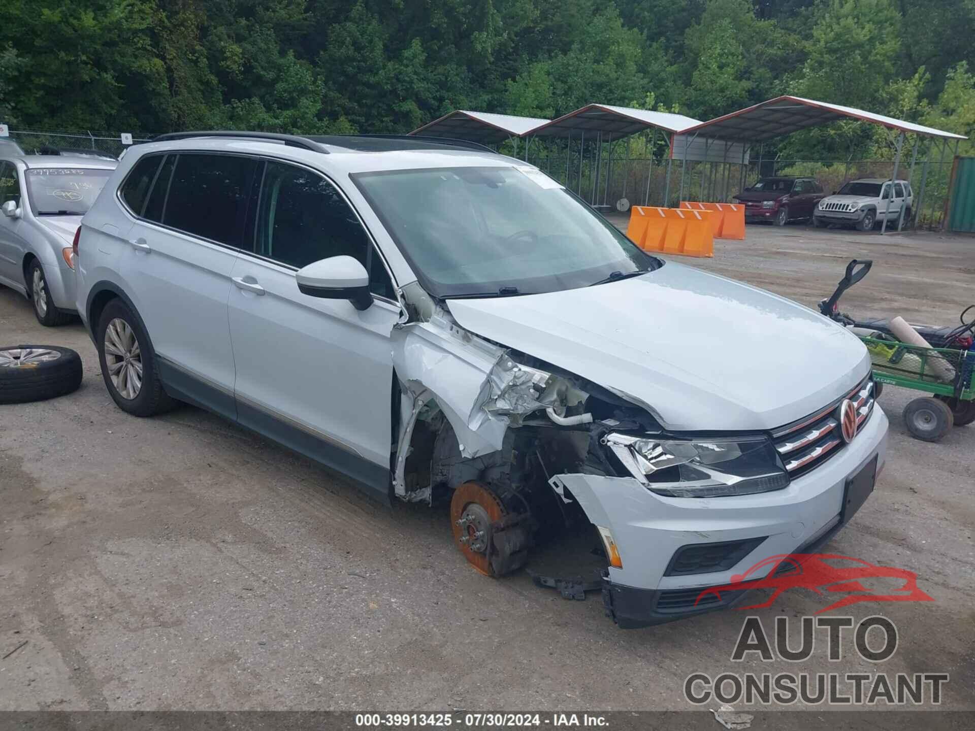 VOLKSWAGEN TIGUAN 2018 - 3VV2B7AX8JM098587