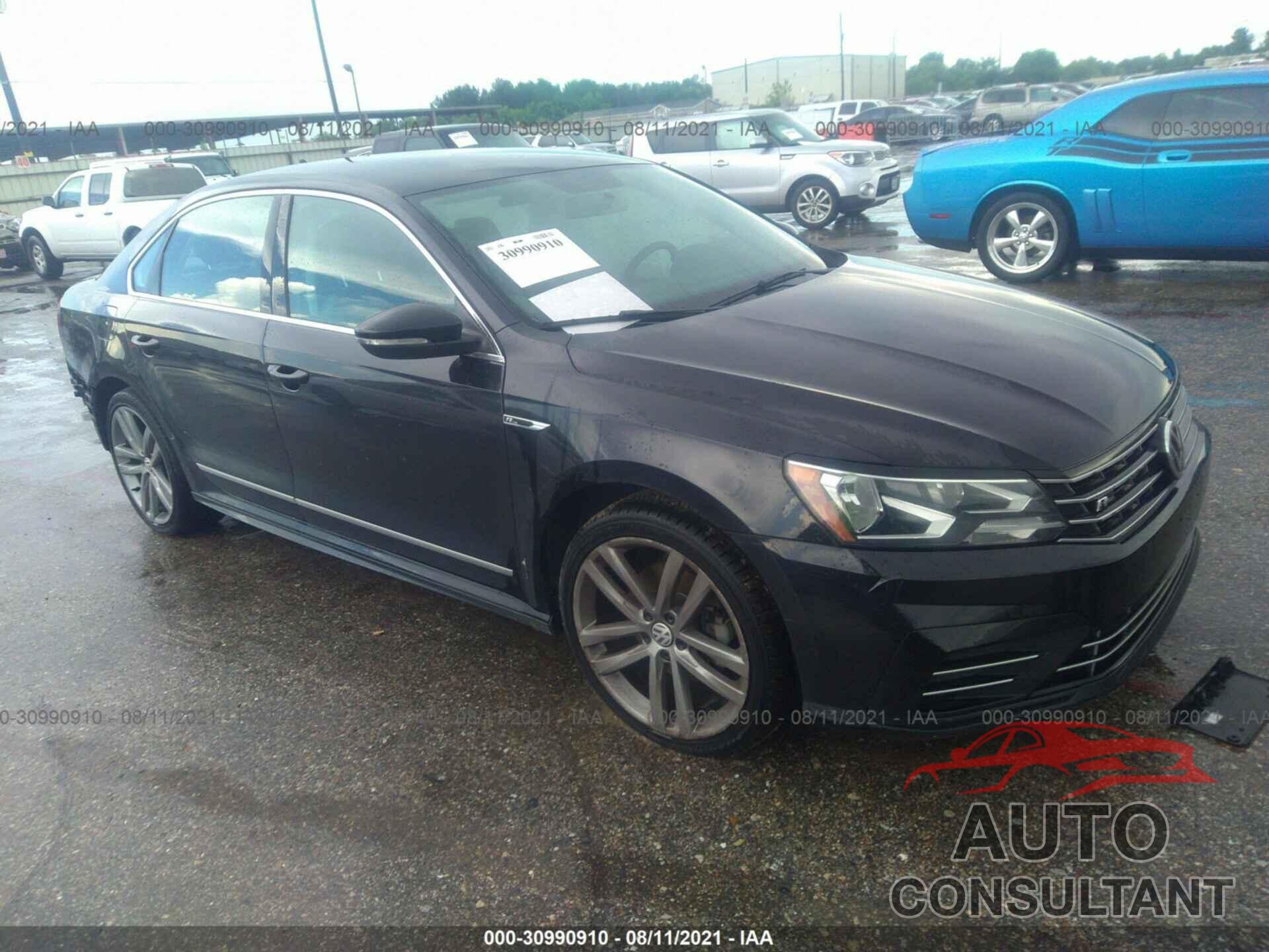 VOLKSWAGEN PASSAT 2017 - 1VWDT7A32HC050433