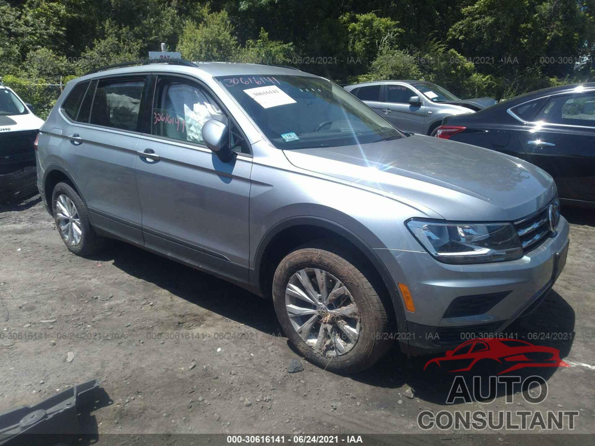 VOLKSWAGEN TIGUAN 2019 - 3VV0B7AX0KM188924