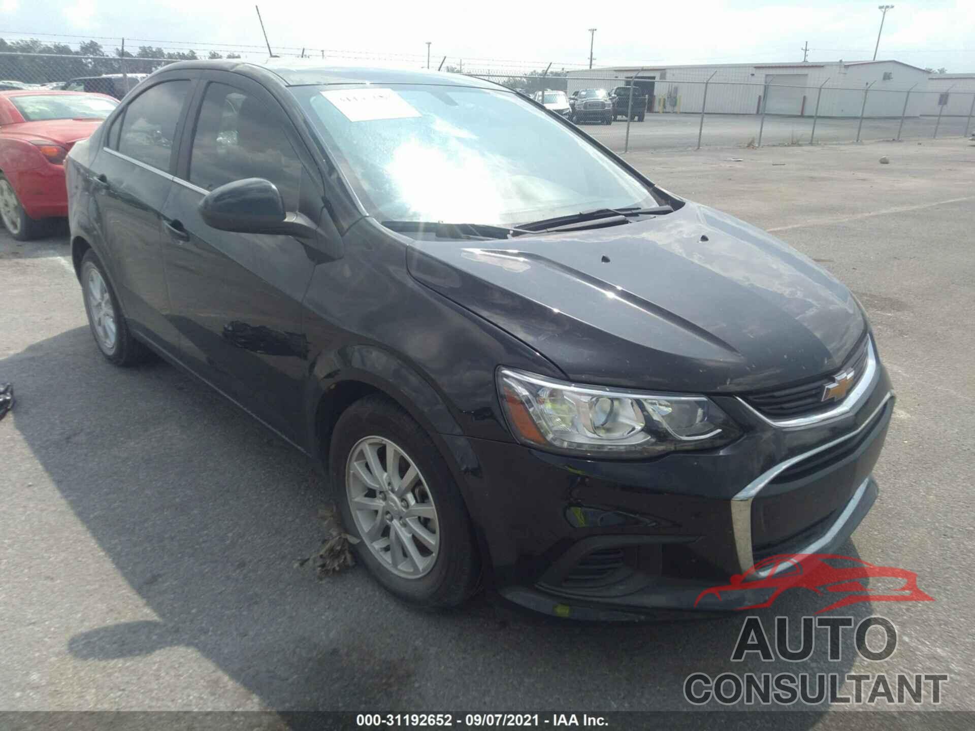 CHEVROLET SONIC 2018 - 1G1JD5SH7J4138713