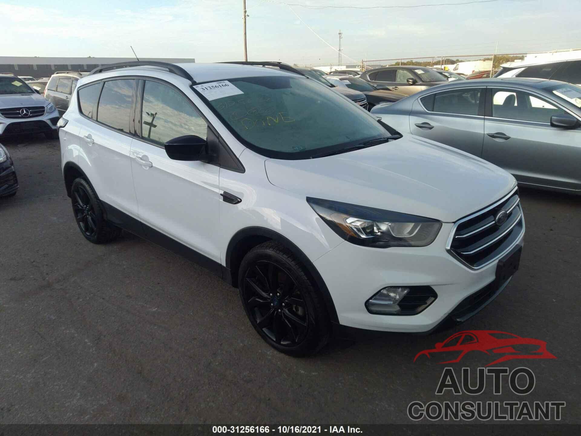 FORD ESCAPE 2018 - 1FMCU9GD6JUB93002