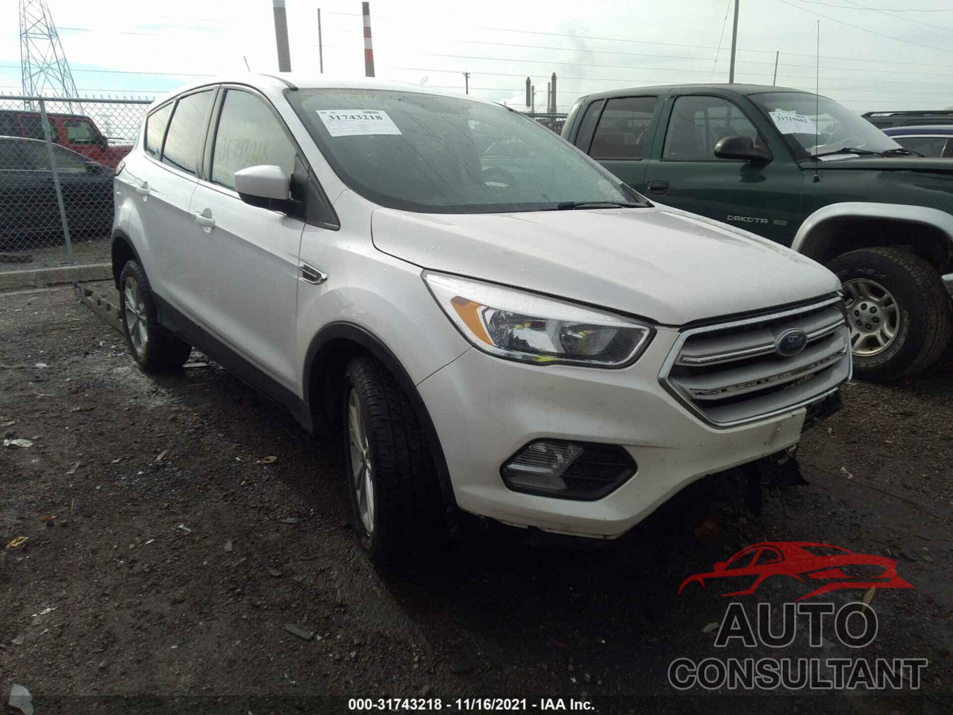 FORD ESCAPE 2019 - 1FMCU0GD5KUB52695