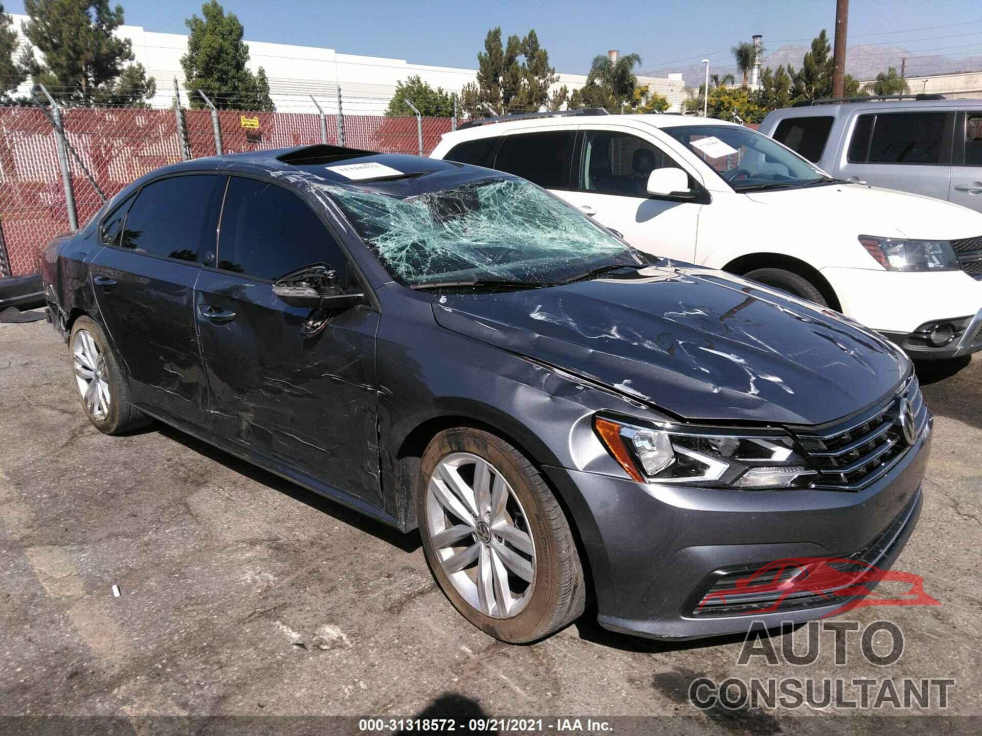 VOLKSWAGEN PASSAT 2019 - 1VWLA7A34KC009181