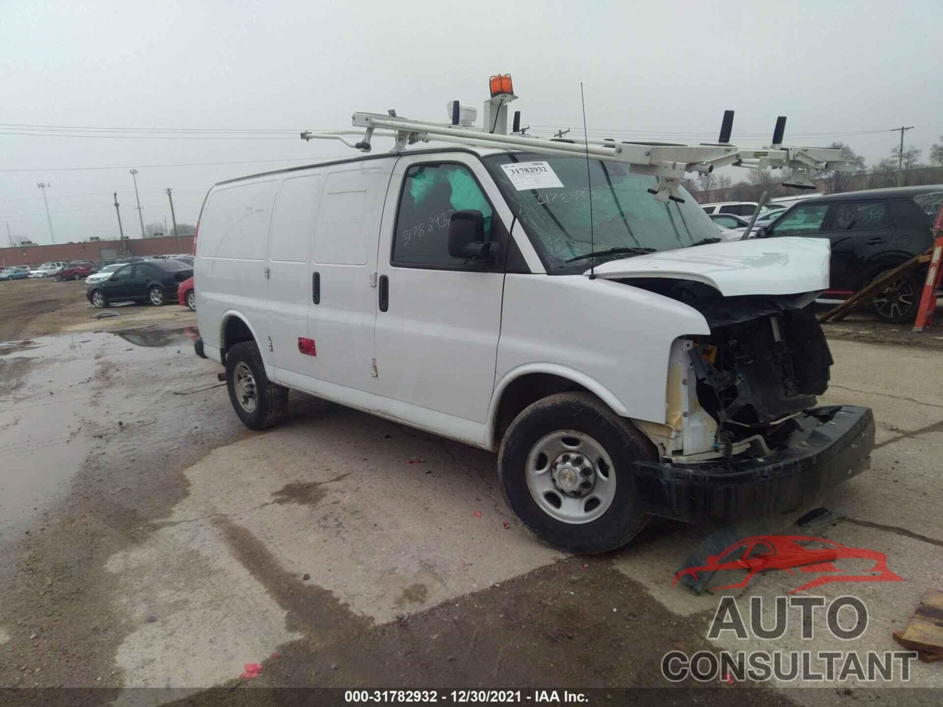 CHEVROLET EXPRESS CARGO VAN 2019 - 1GCWGAFP5K1281239