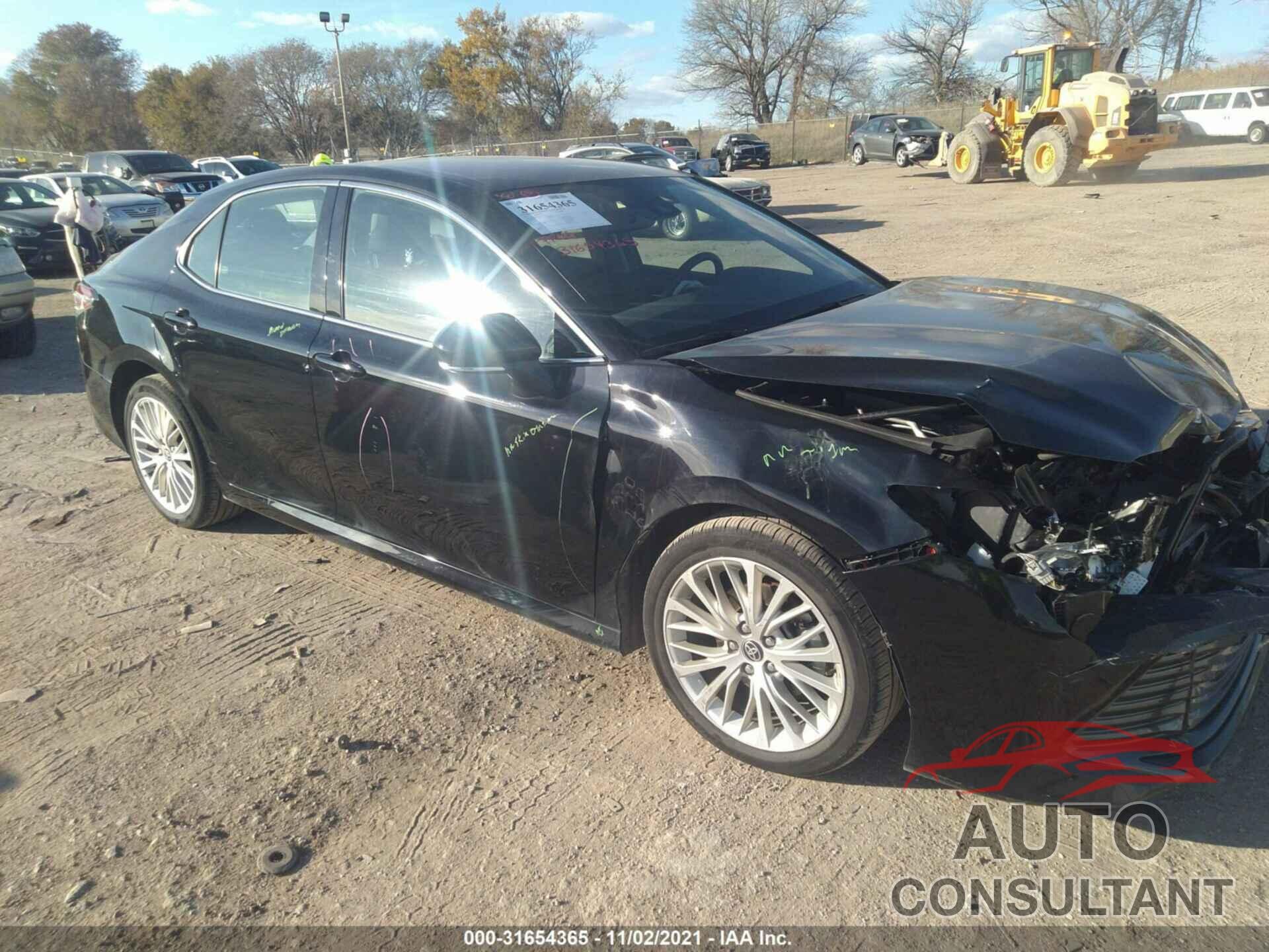 TOYOTA CAMRY 2020 - 4T1F11BKXLU001497