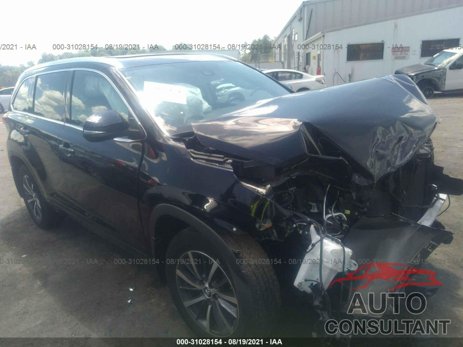 TOYOTA HIGHLANDER 2018 - 5TDJZRFH5JS525274
