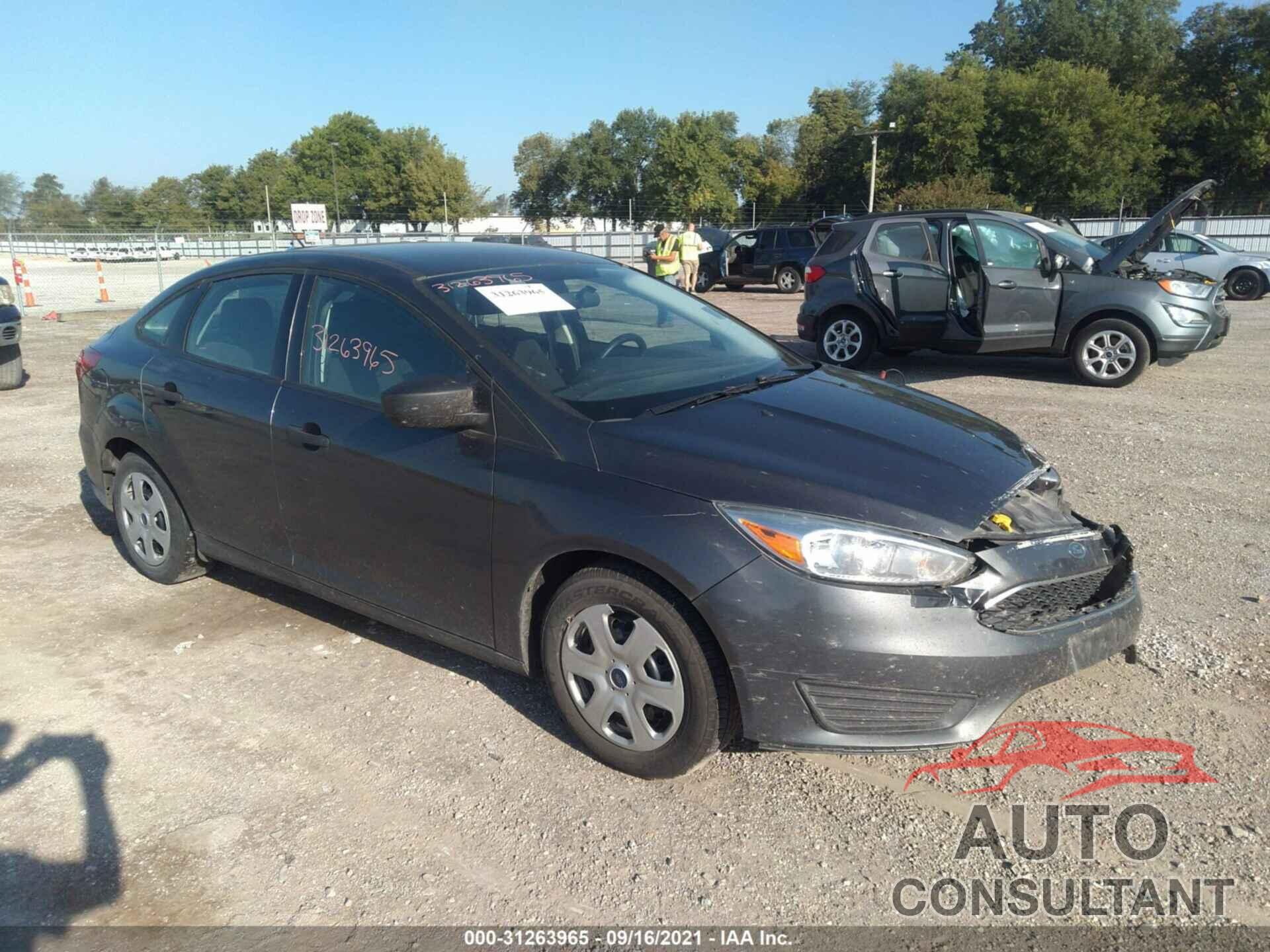 FORD FOCUS 2017 - 1FADP3E21HL284392