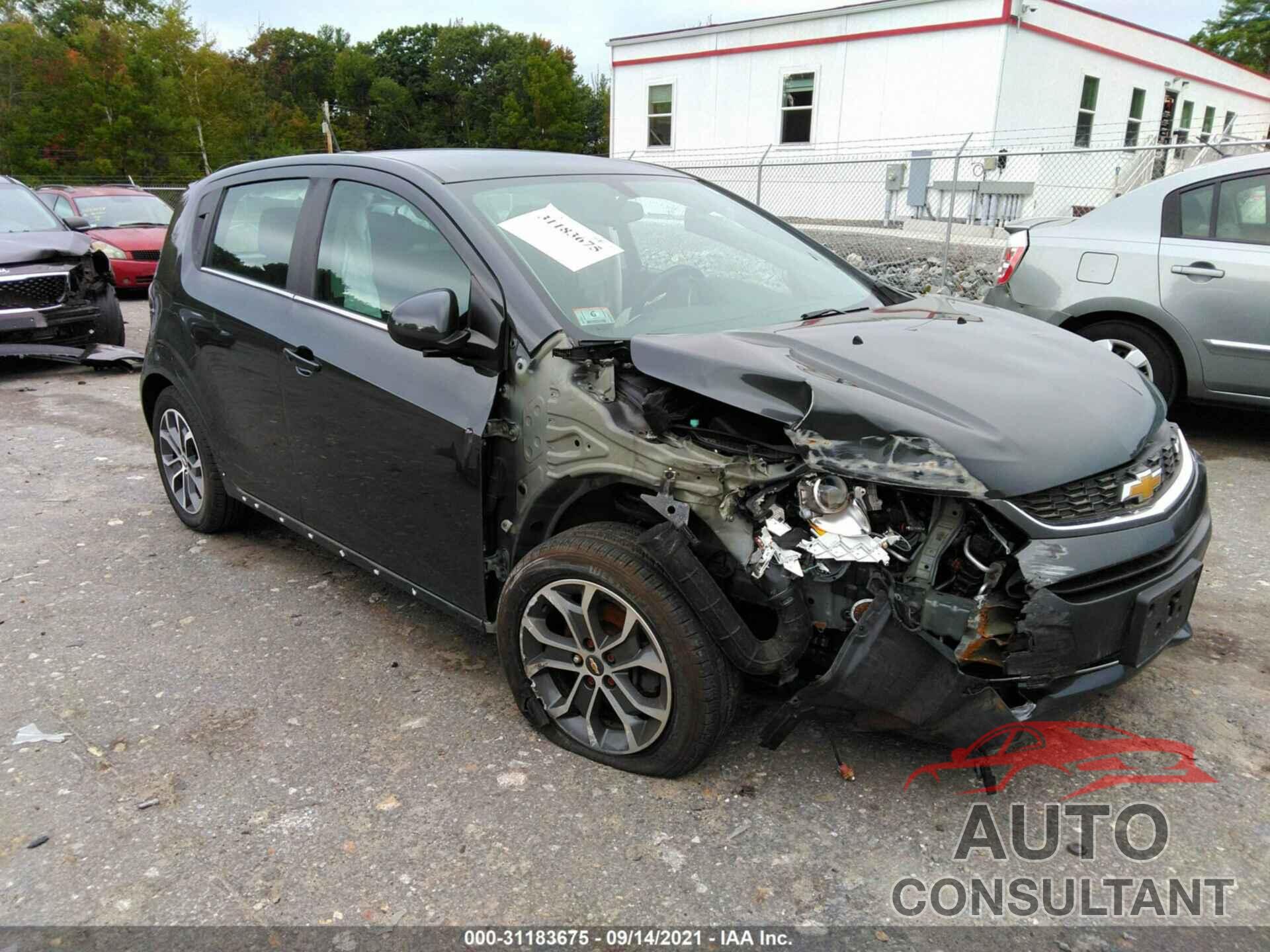 CHEVROLET SONIC 2017 - 1G1JD6SG2H4102659