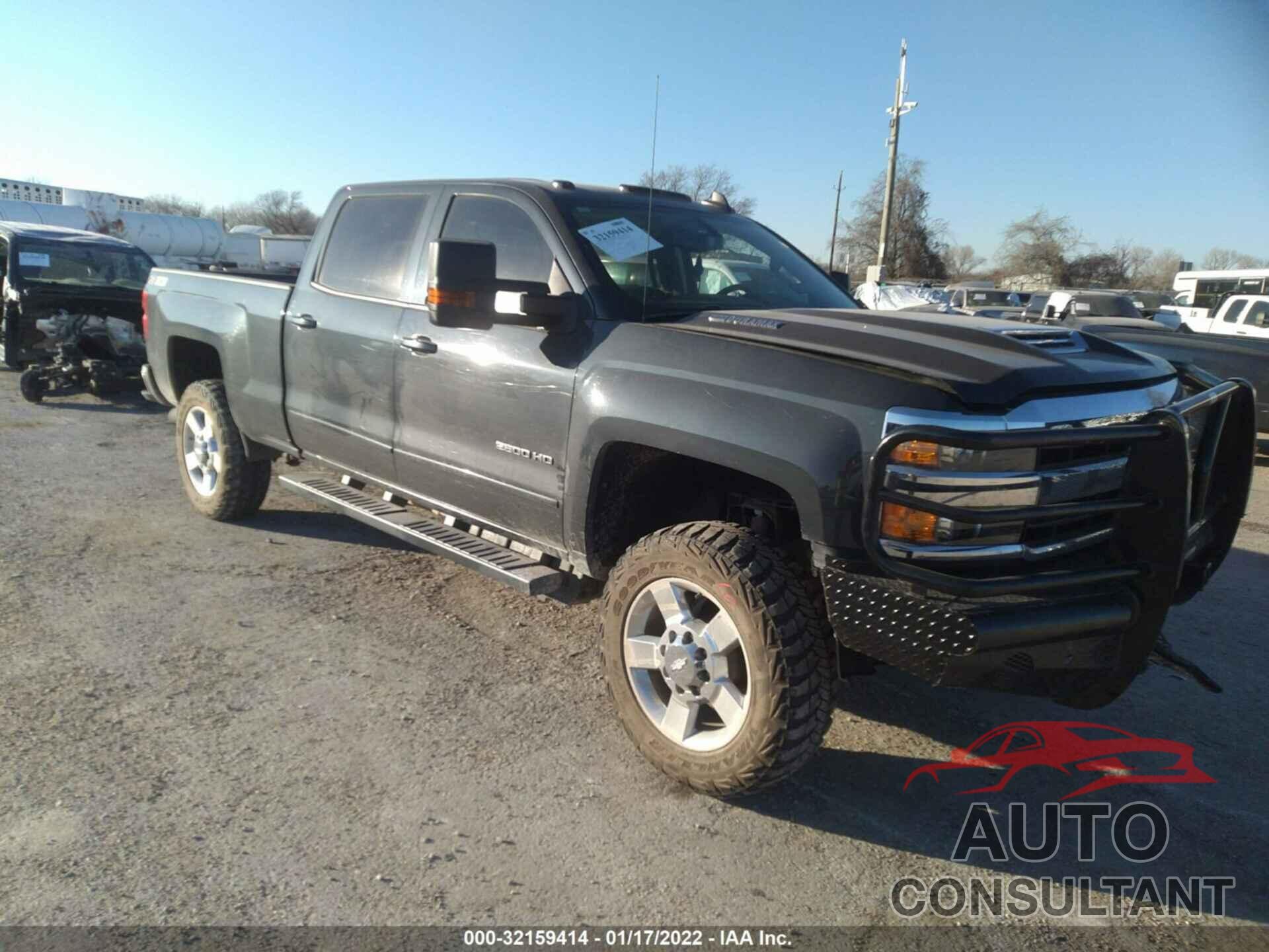 CHEVROLET SILVERADO 2500HD 2018 - 1GC1KVEY9JF179728