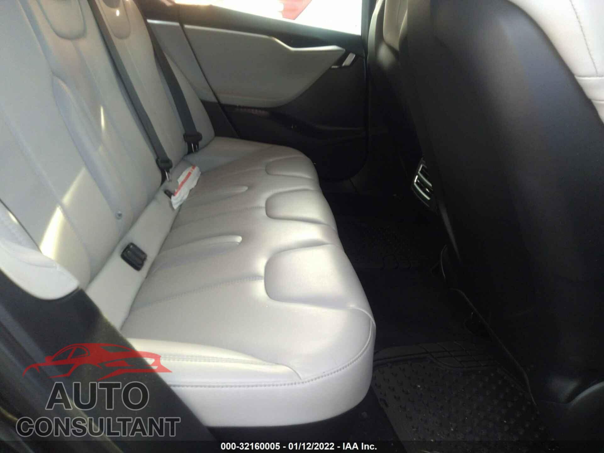 TESLA MODEL S 2016 - 5YJSA1E11GF136565