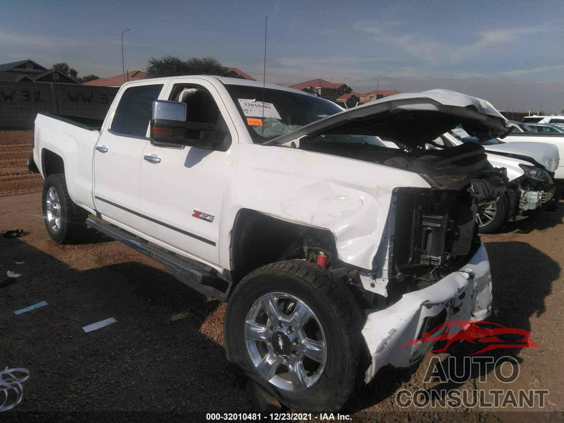 CHEVROLET SILVERADO 2500HD 2018 - 1GC1KWEY6JF280196