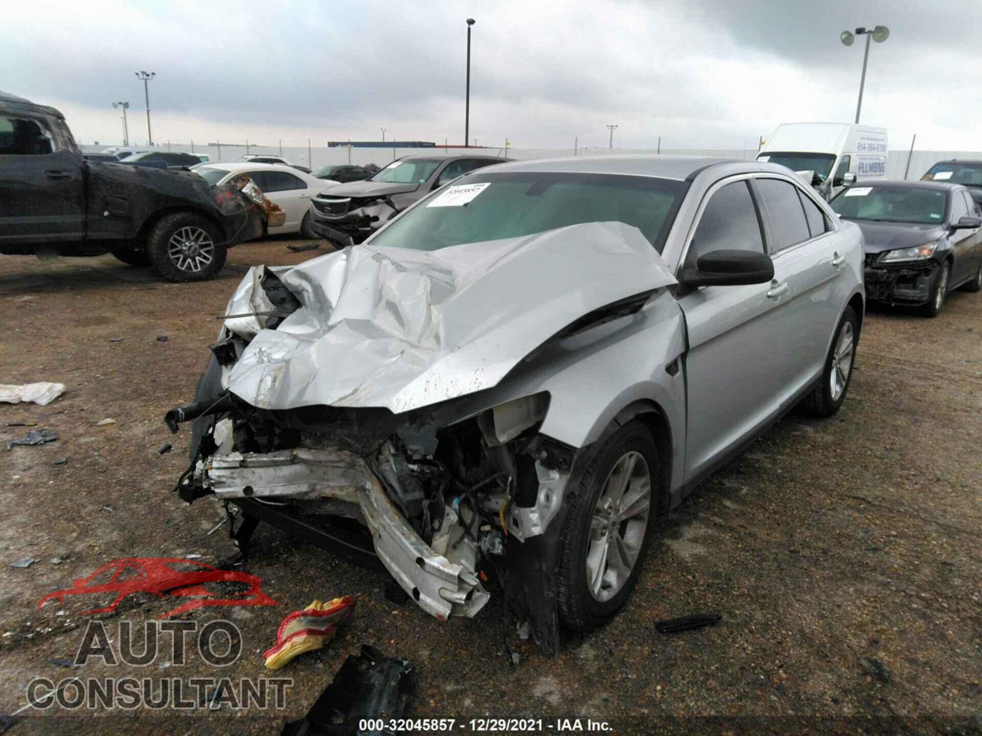 FORD TAURUS 2017 - 1FAHP2D88HG109776