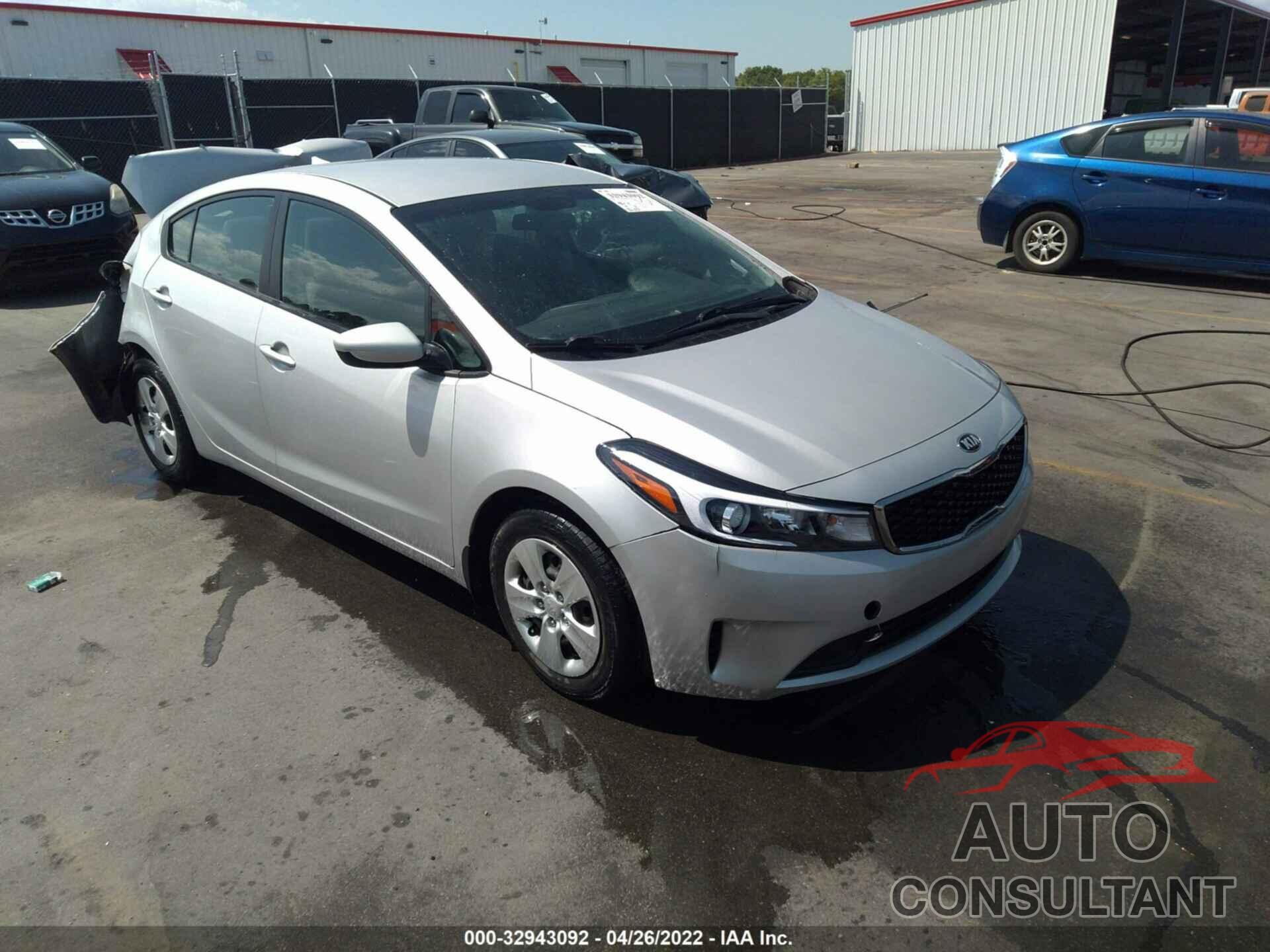 KIA FORTE 2018 - 3KPFL4A77JE247688