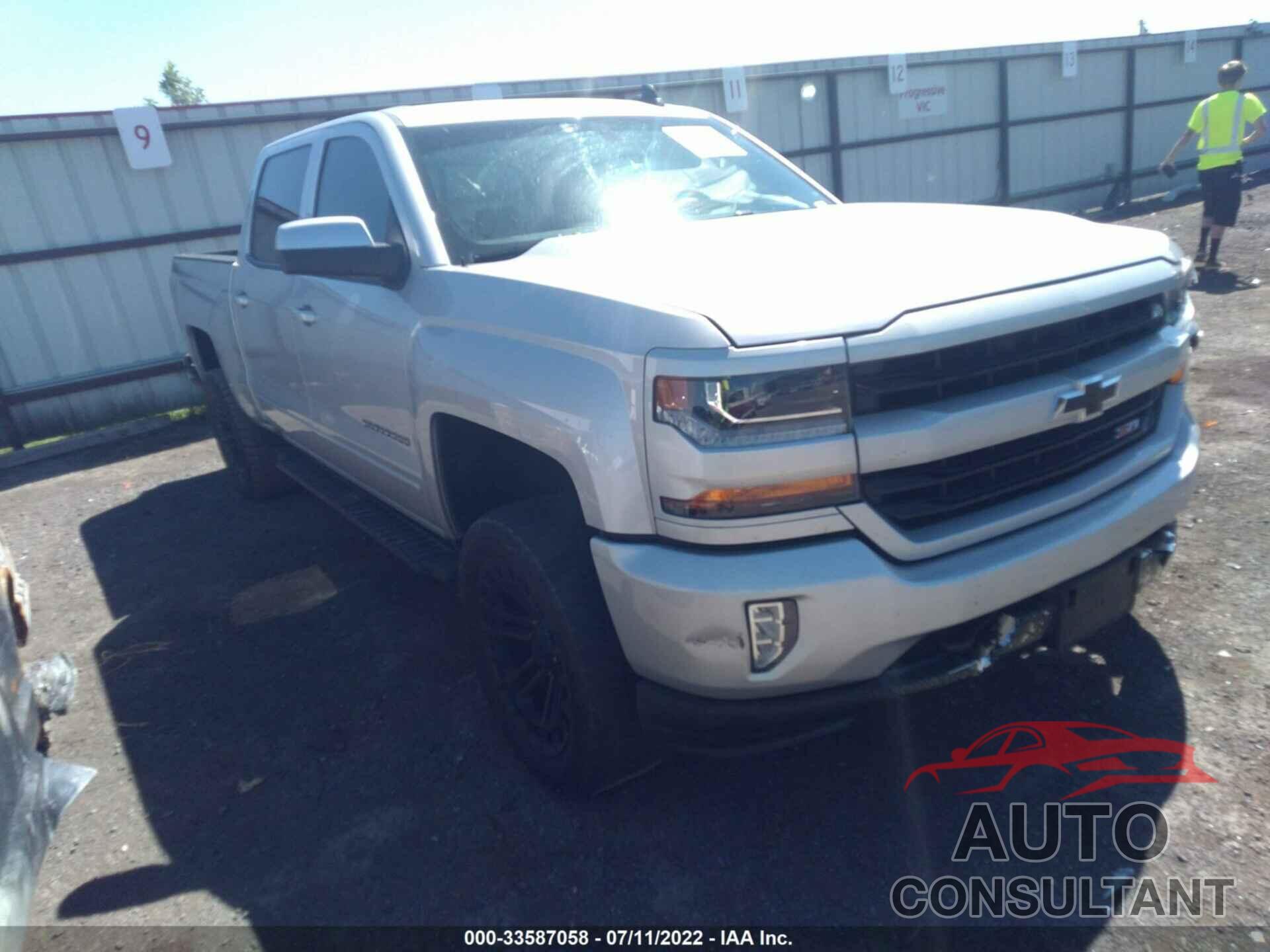 CHEVROLET SILVERADO 1500 2018 - 3GCUKRECXJG416752