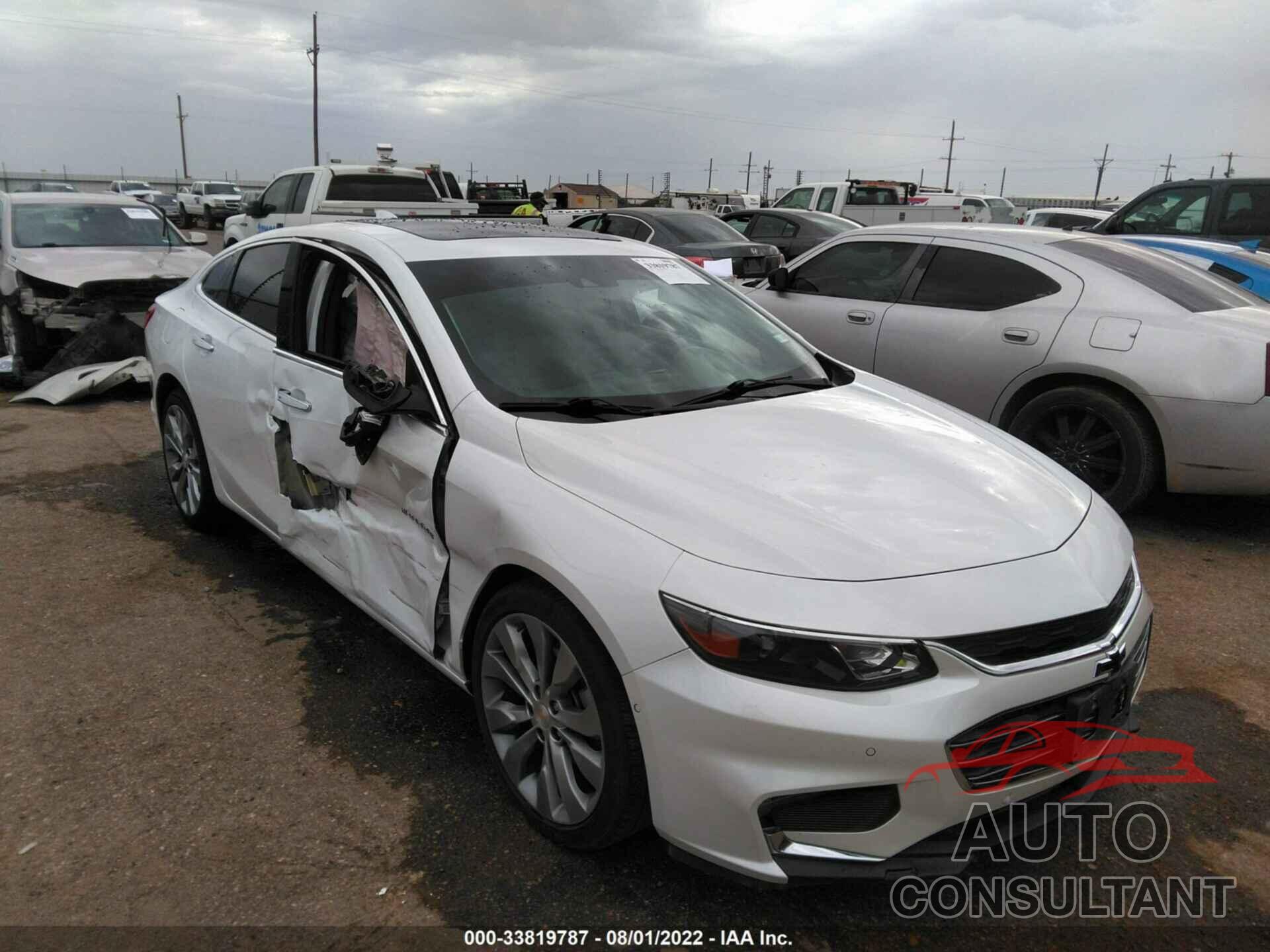 CHEVROLET MALIBU 2018 - 1G1ZE5SX7JF279924
