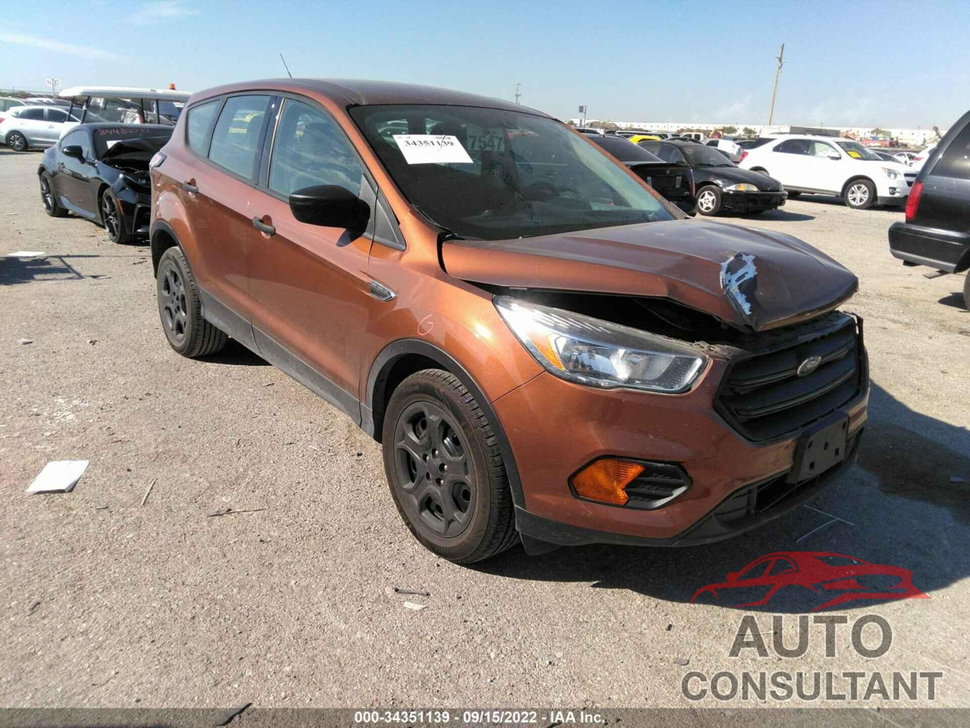 FORD ESCAPE 2017 - 1FMCU0F79HUC67269