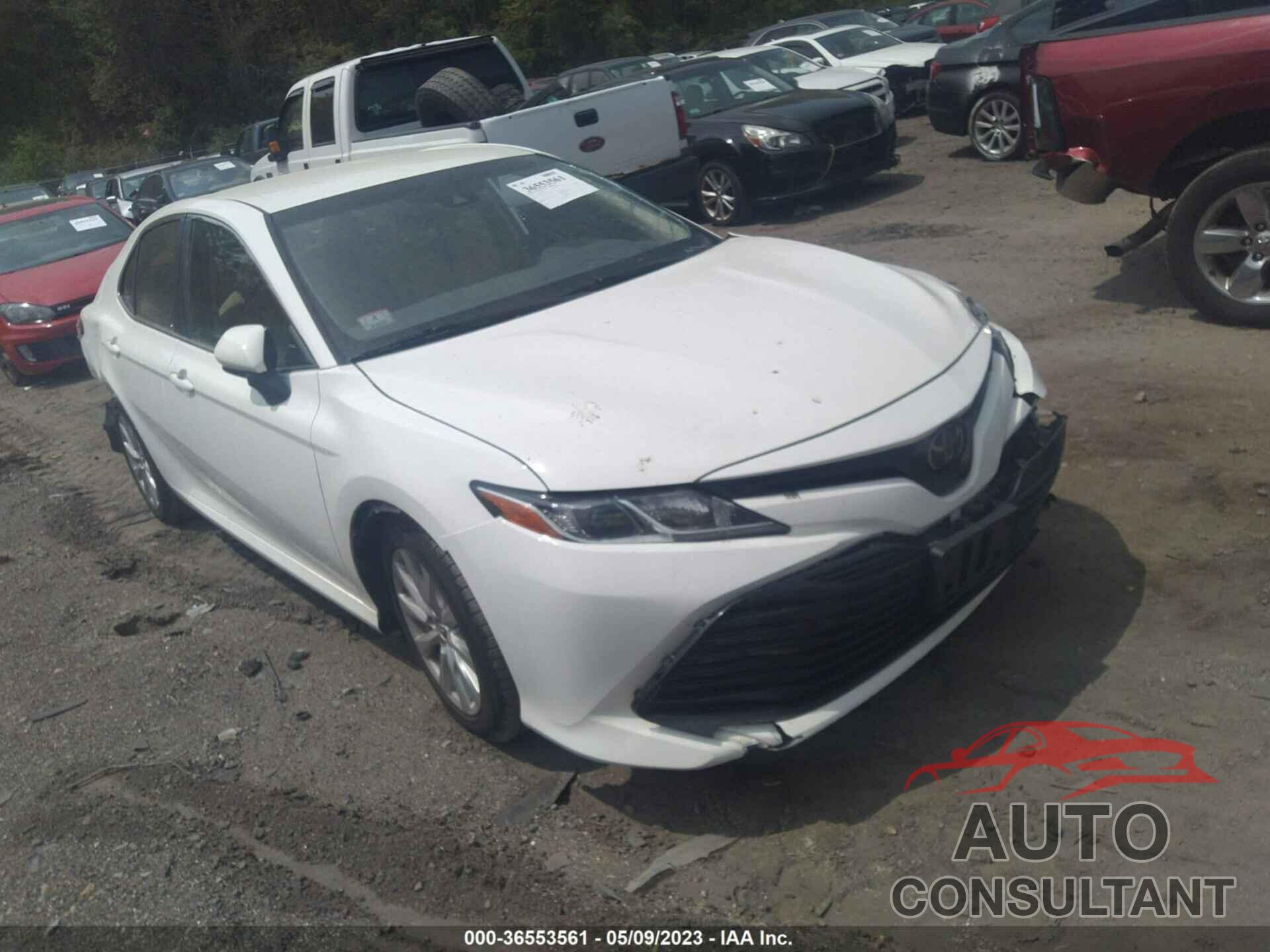 TOYOTA CAMRY 2018 - JTNB11HK3J3005402
