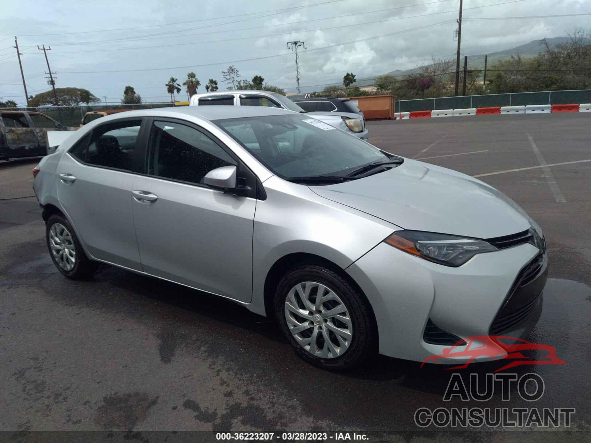 TOYOTA COROLLA 2018 - 5YFBURHEXJP853739