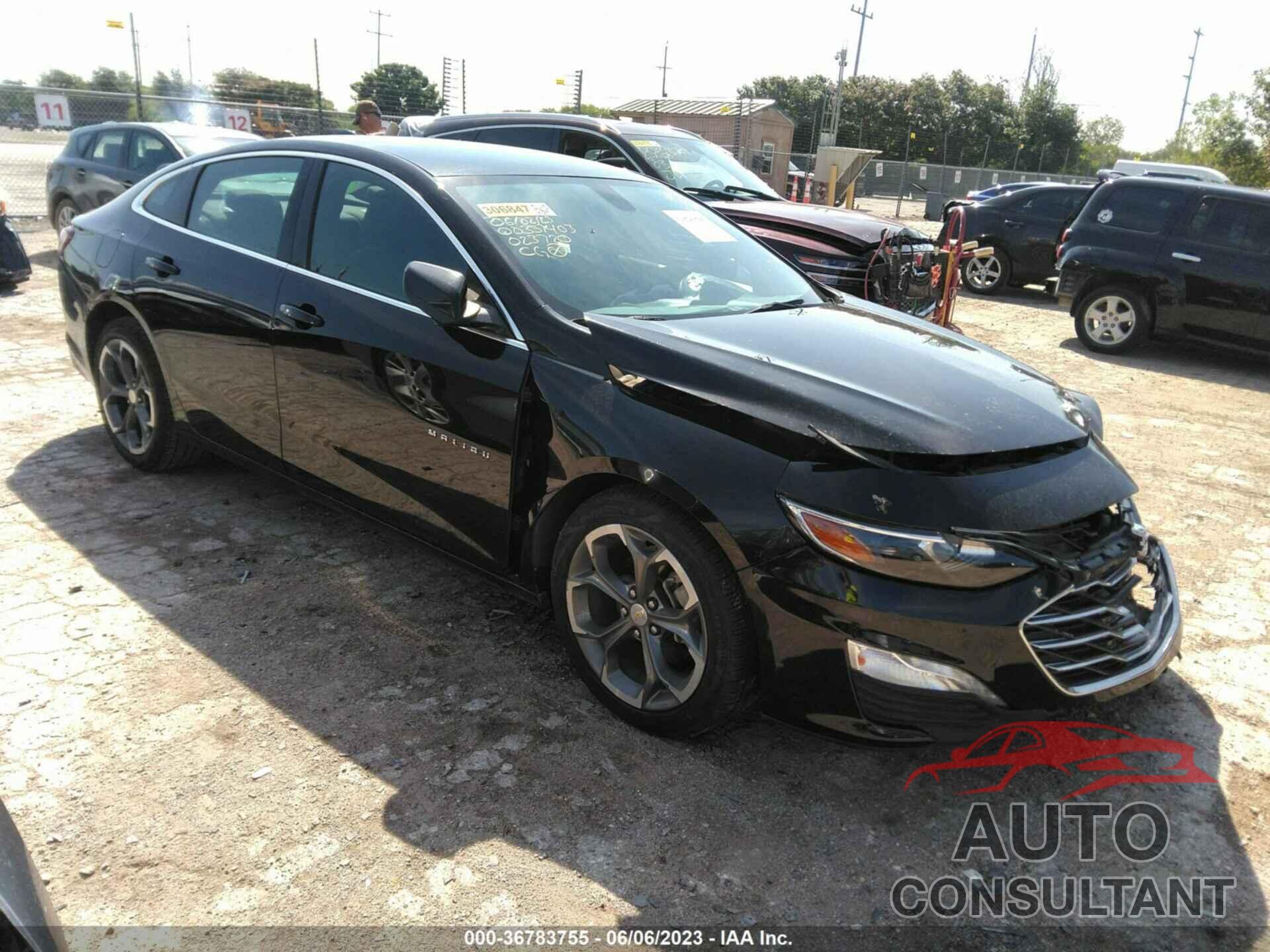 CHEVROLET MALIBU 2021 - 1G1ZD5STXMF023720