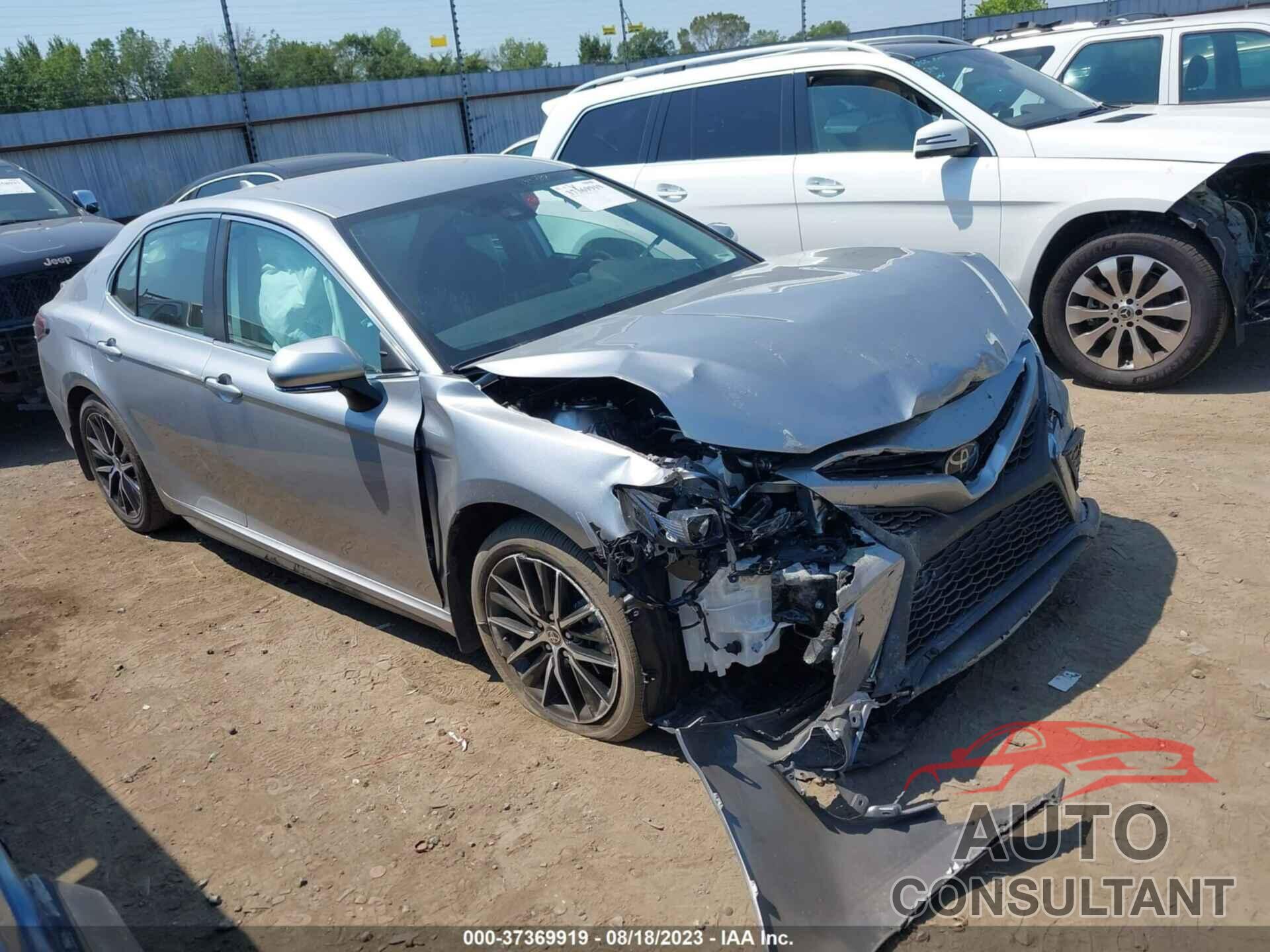 TOYOTA CAMRY 2022 - 4T1G11AK1NU675899