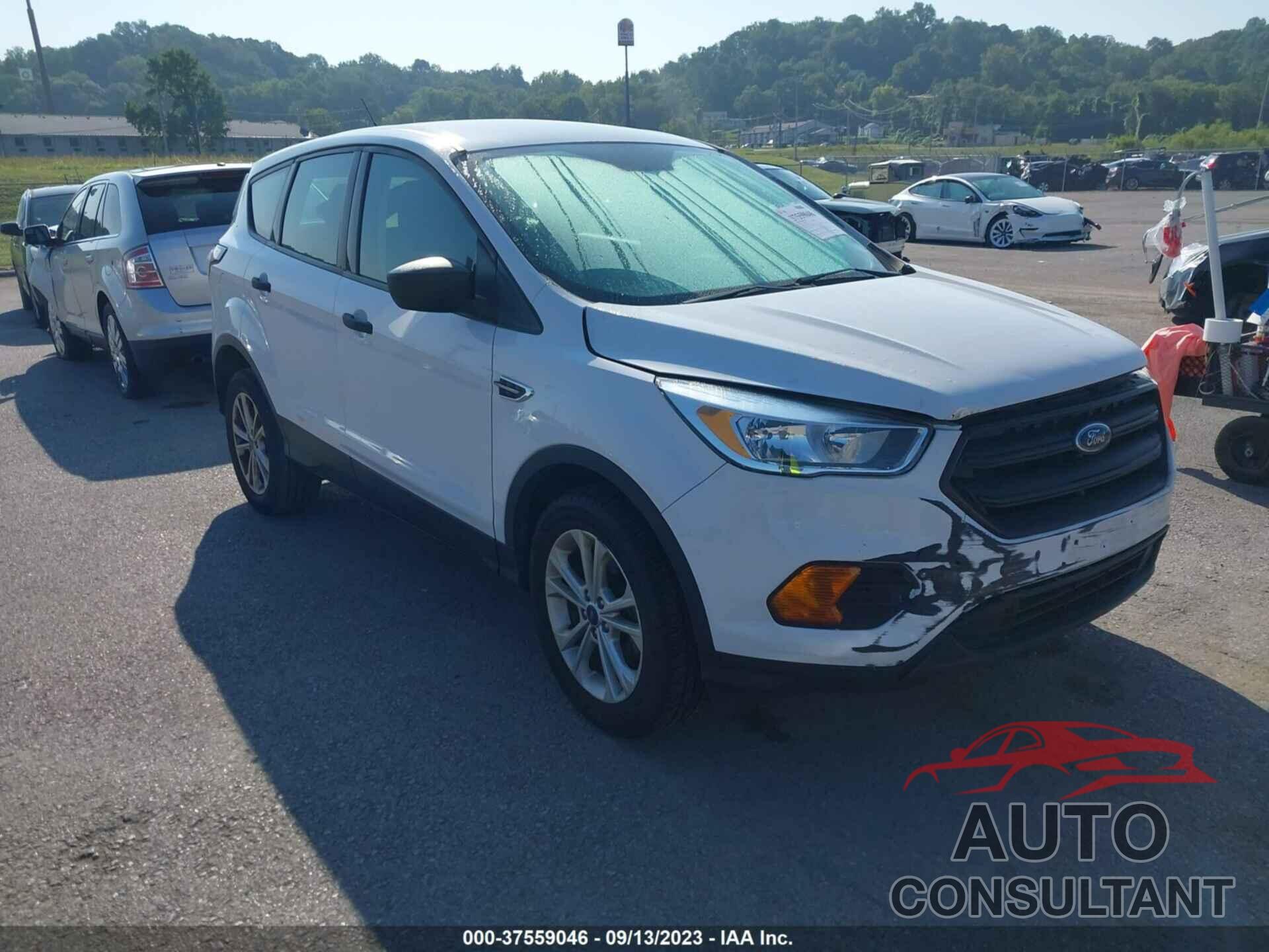 FORD ESCAPE 2017 - 1FMCU0F76HUE35711