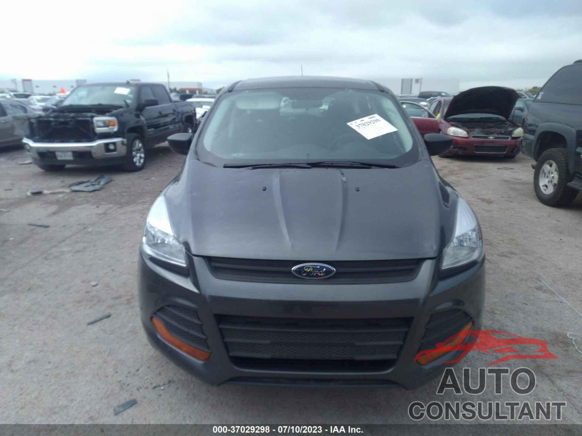 FORD ESCAPE 2016 - 1FMCU0F70GUC25913