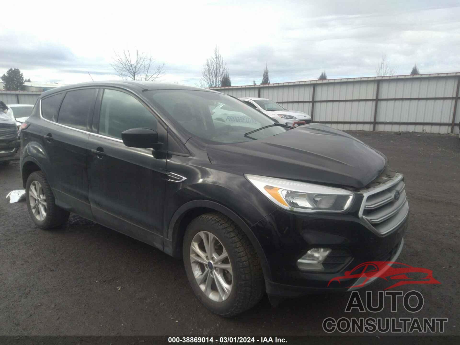 FORD ESCAPE 2017 - 1FMCU9GD5HUC33287