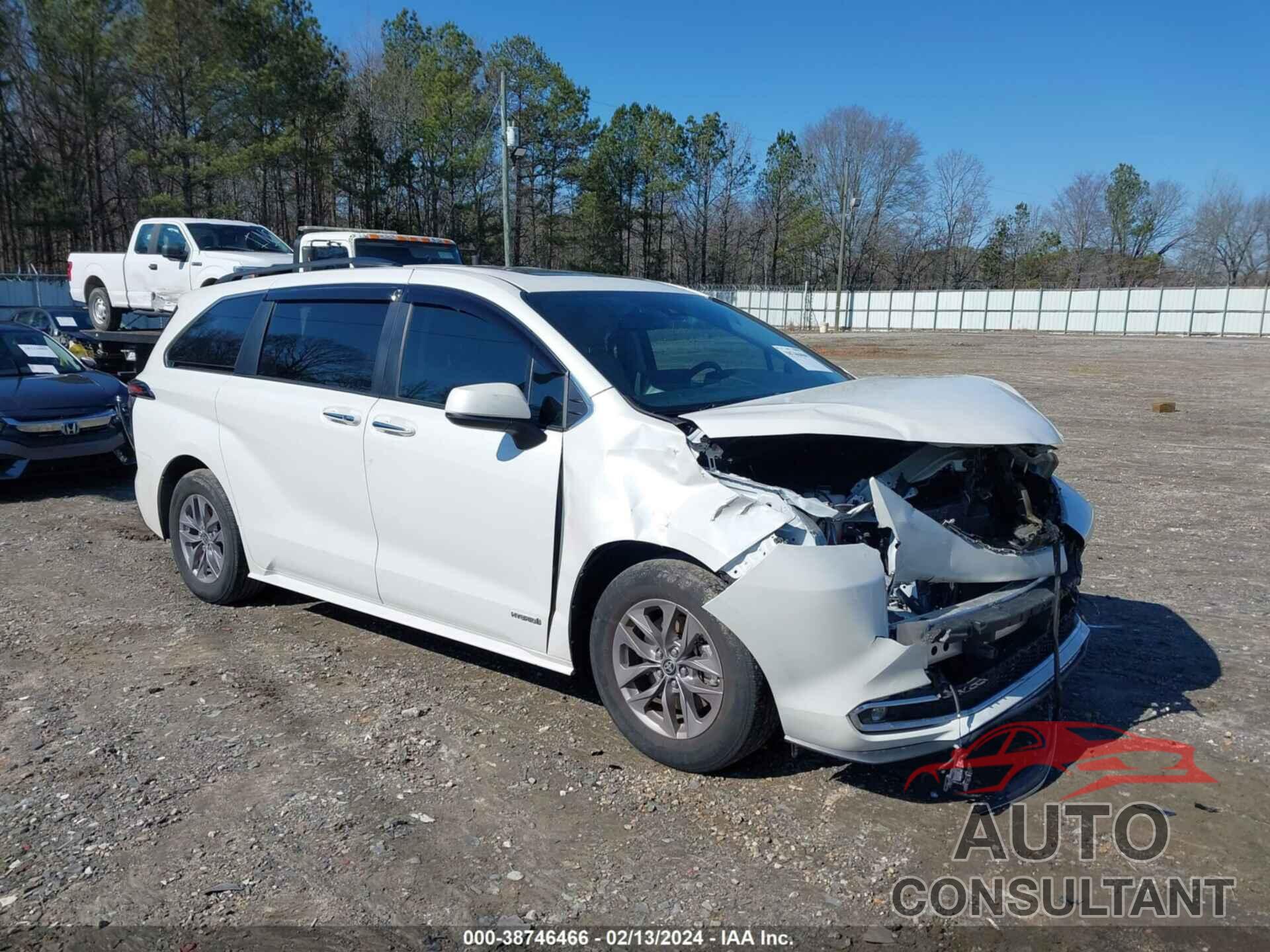 TOYOTA SIENNA 2021 - 5TDYRKEC1MS051615