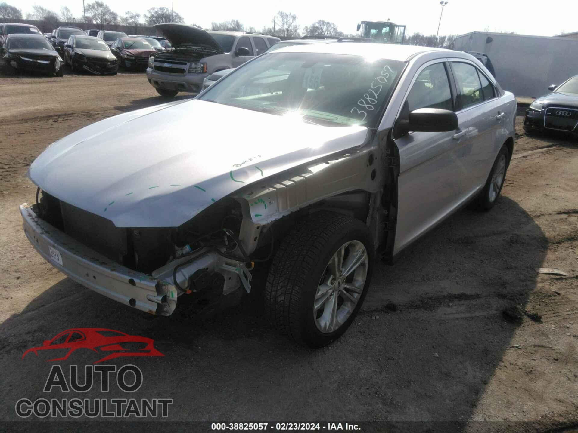 FORD TAURUS 2017 - 1FAHP2D84HG145254