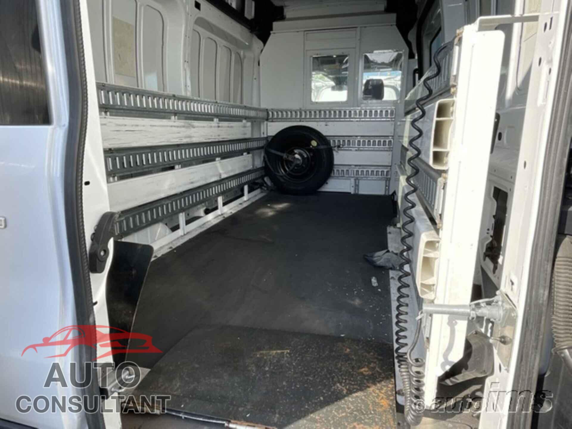 FORD TRANSIT 2017 - 1FTYR2XM3HKB48818