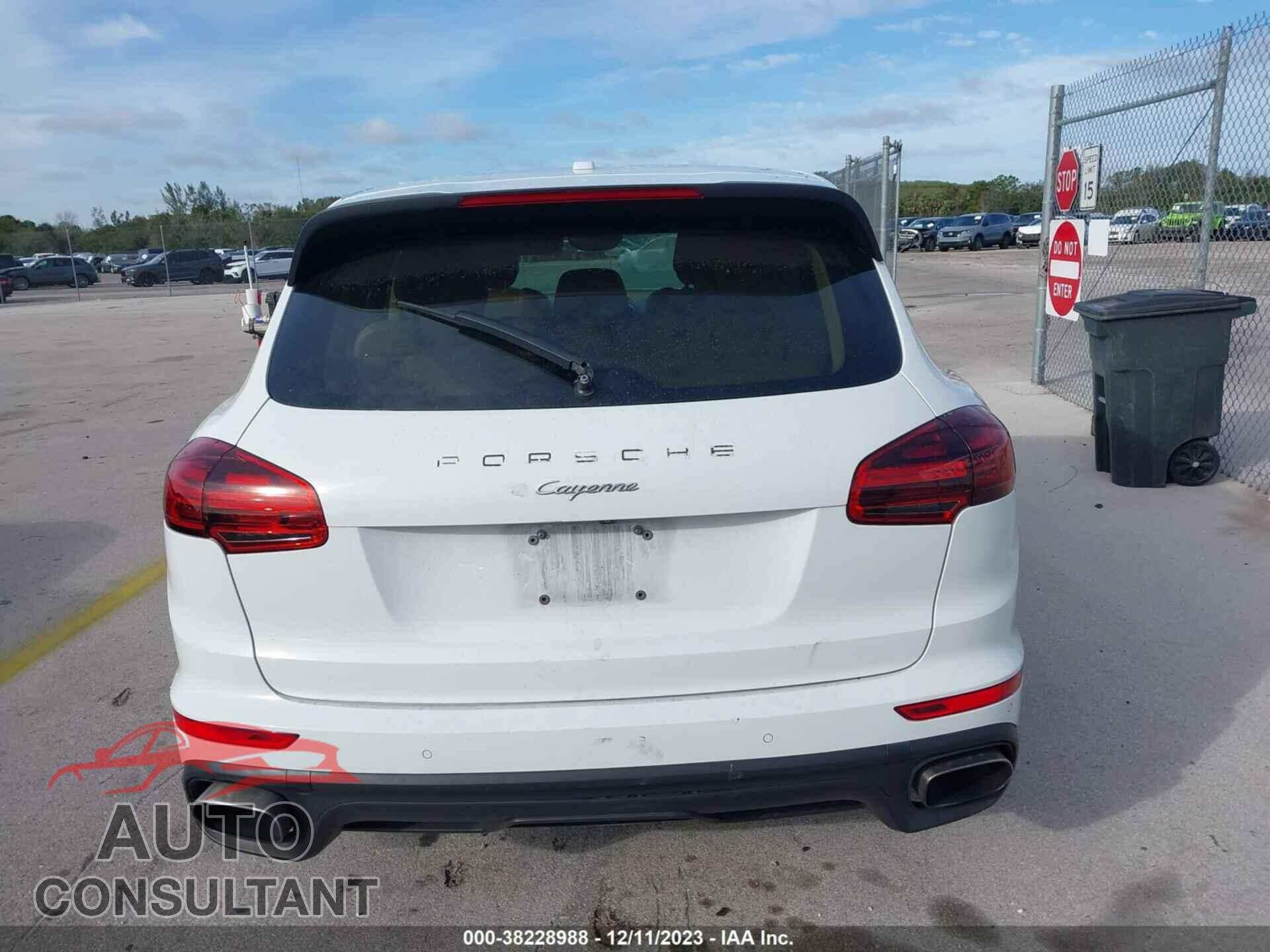PORSCHE CAYENNE 2016 - WP1AA2A22GLA06368