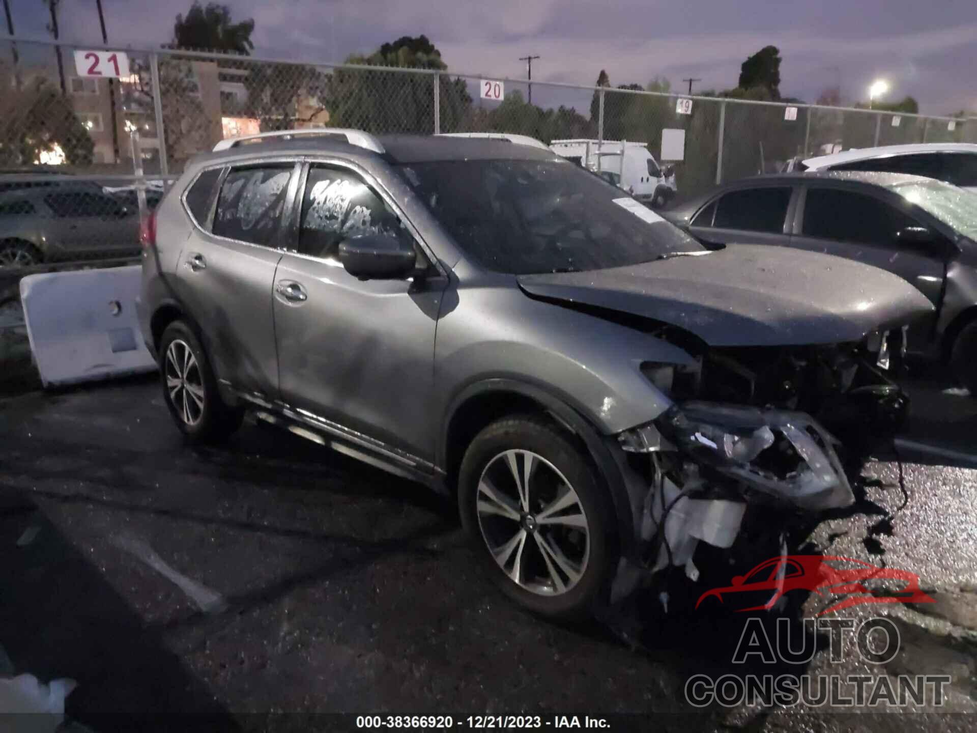 NISSAN ROGUE 2018 - 5N1AT2MV0JC784785