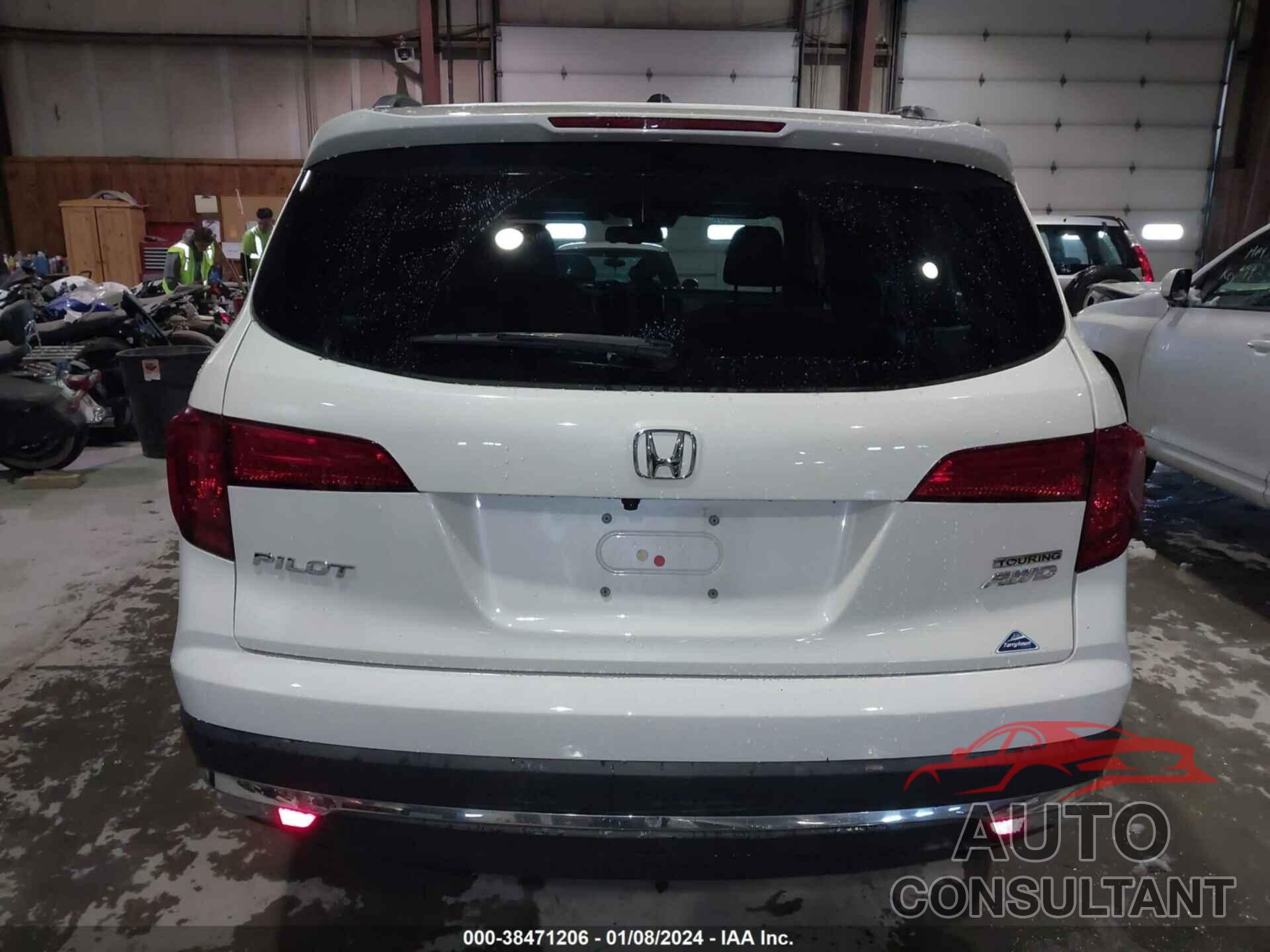 HONDA PILOT 2018 - 5FNYF6H98JB010480