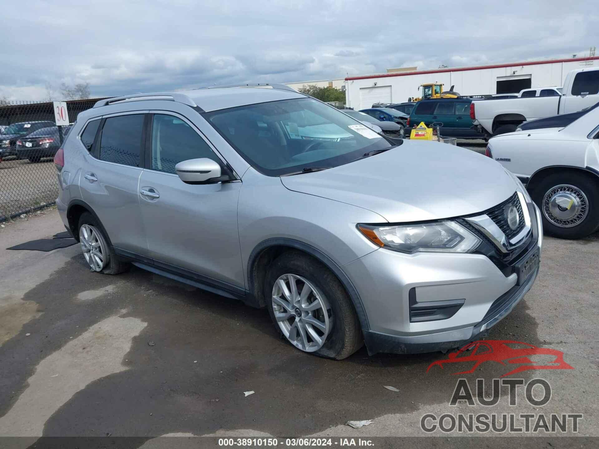 NISSAN ROGUE 2018 - KNMAT2MT6JP510521