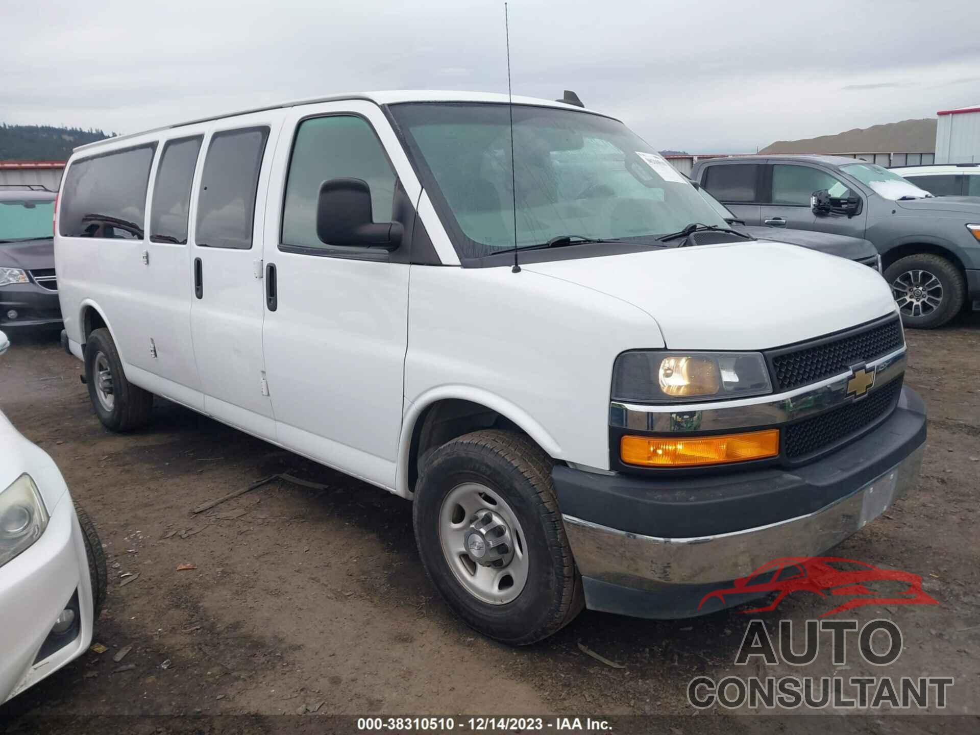 CHEVROLET EXPRESS G3500 2018 - 1GAZGPFG3J1257853