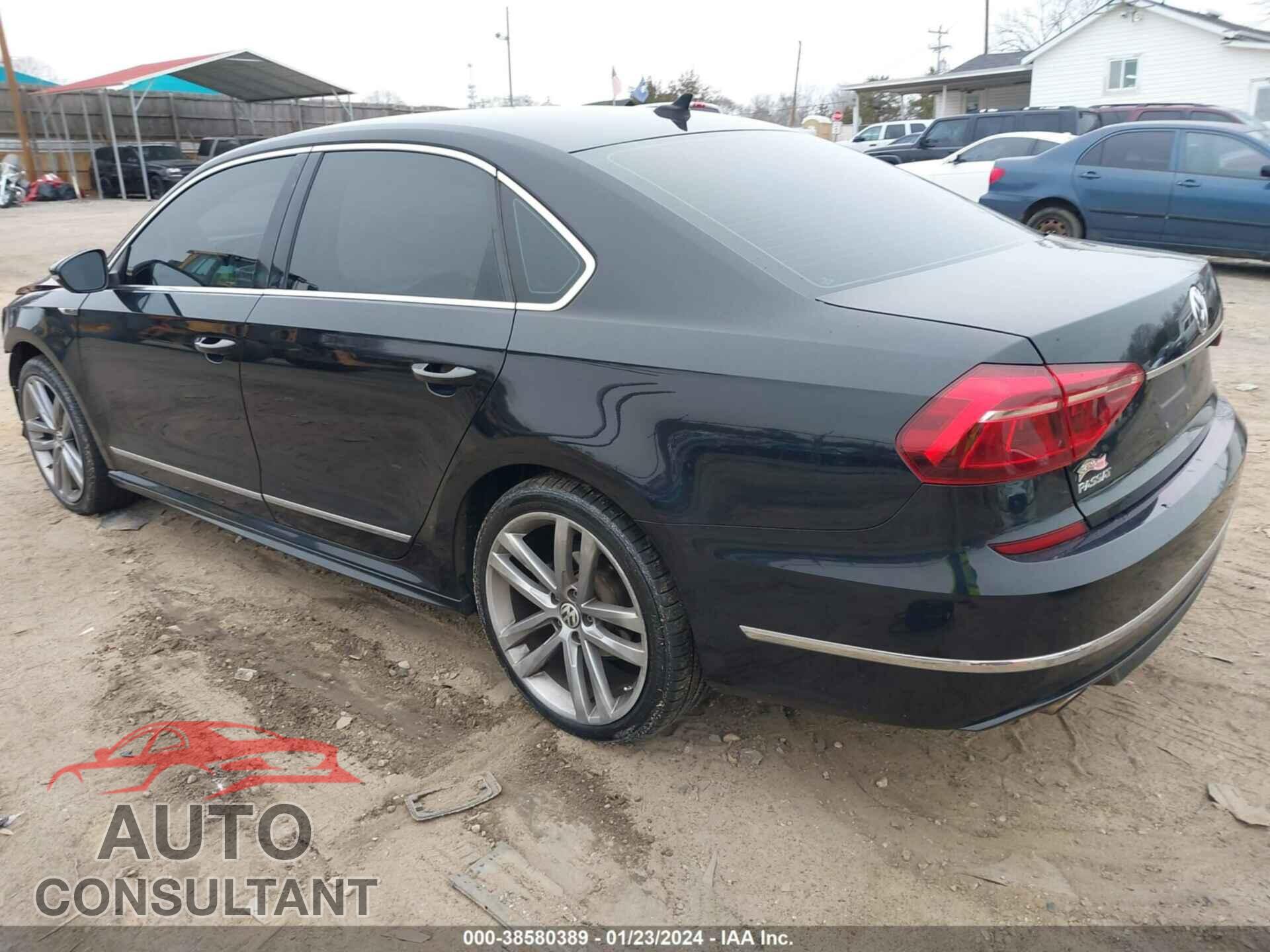 VOLKSWAGEN PASSAT 2017 - 1VWDT7A33HC046830