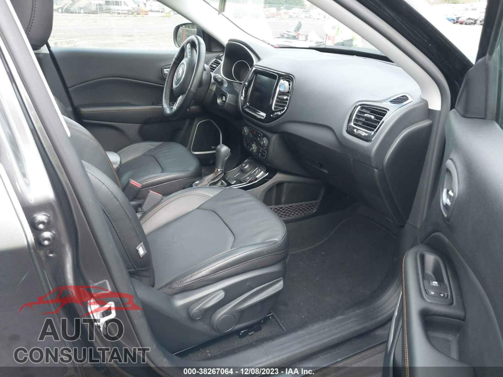 JEEP COMPASS 2021 - 3C4NJDCB2MT539882