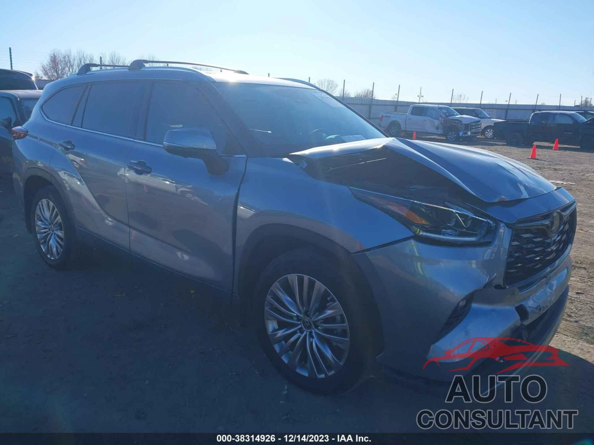 TOYOTA HIGHLANDER 2023 - 5TDKDRAH9PA040896