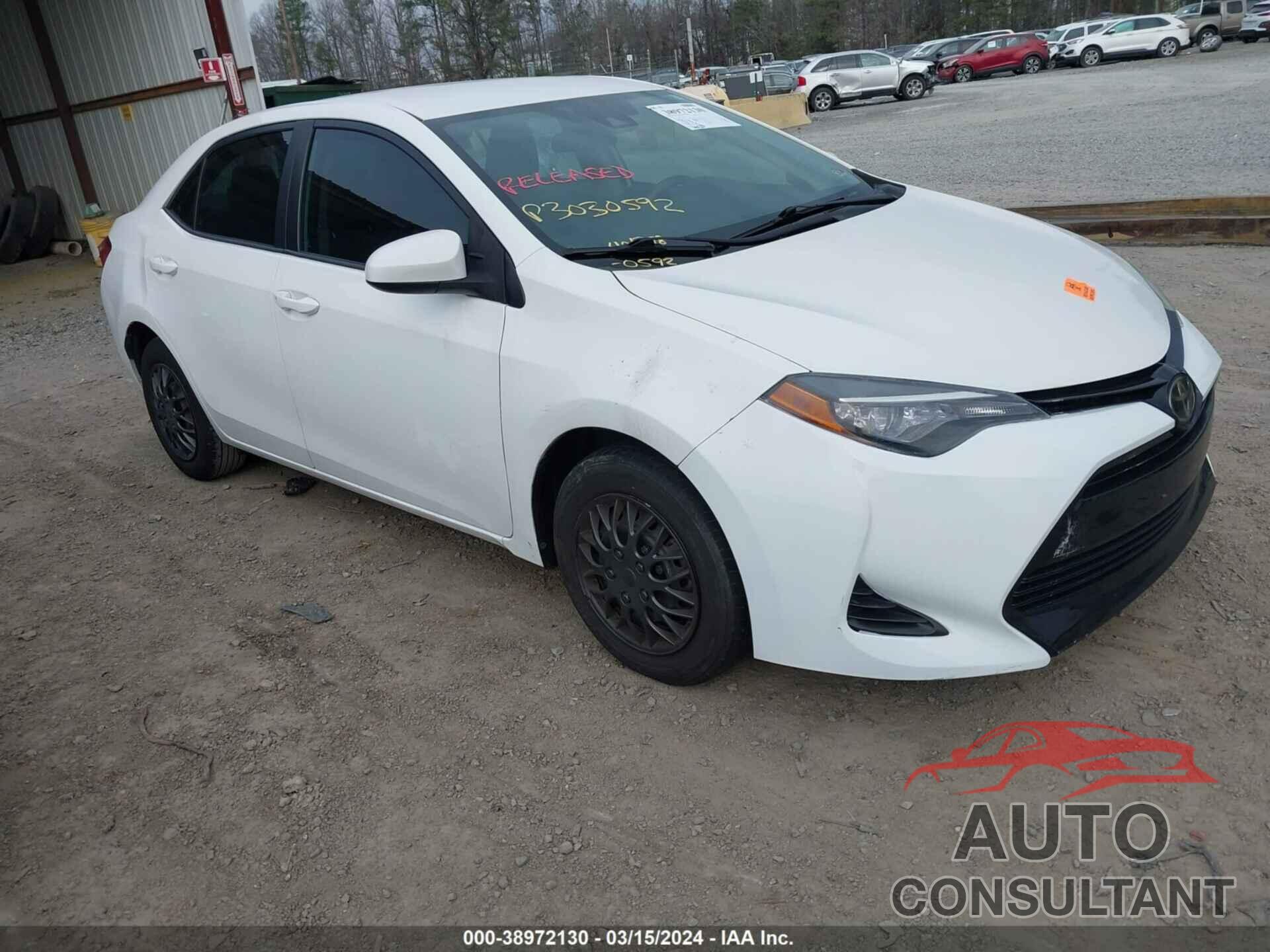 TOYOTA COROLLA 2018 - 2T1BURHE5JC013111