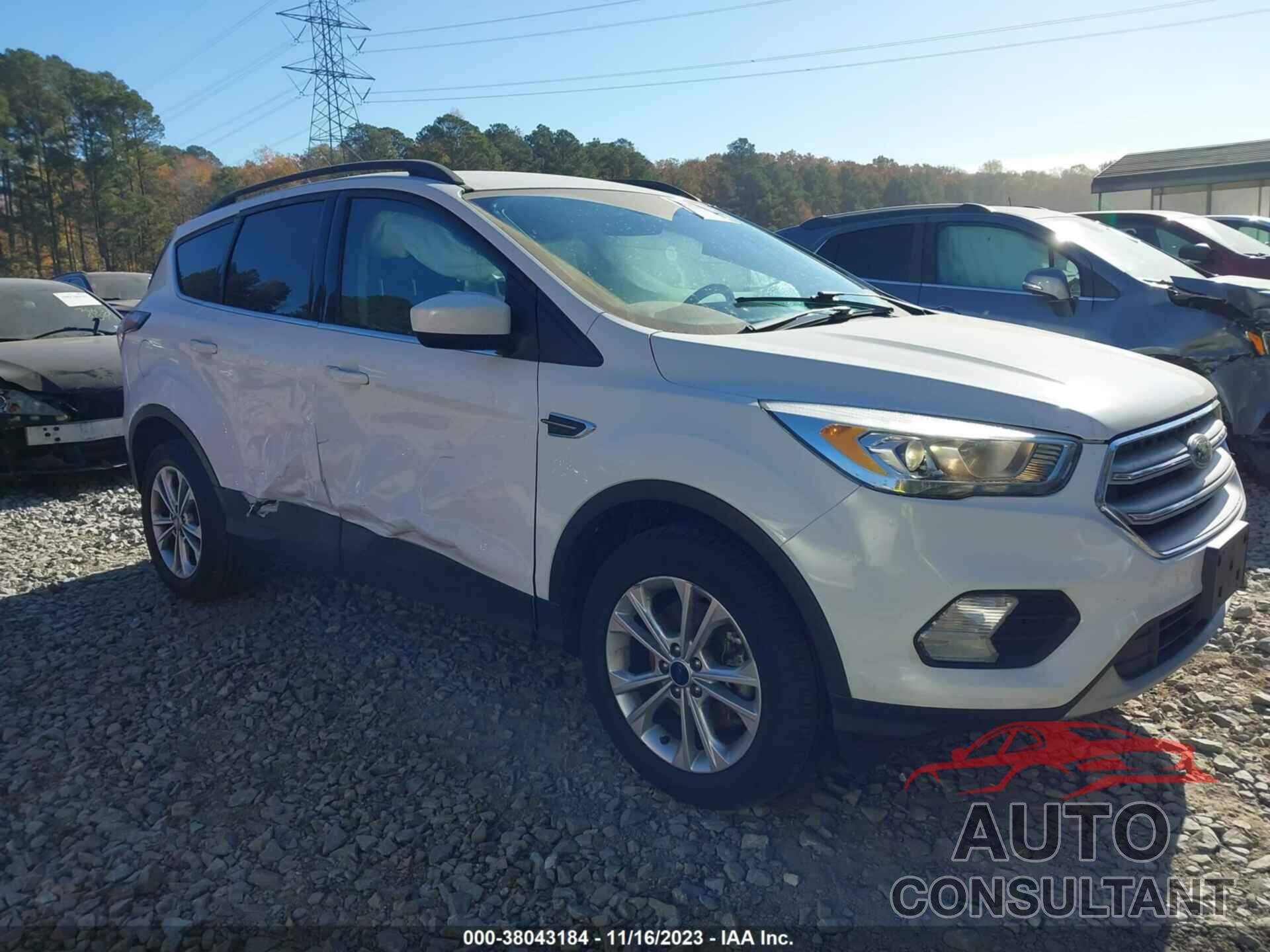 FORD ESCAPE 2017 - 1FMCU9GD1HUA51800