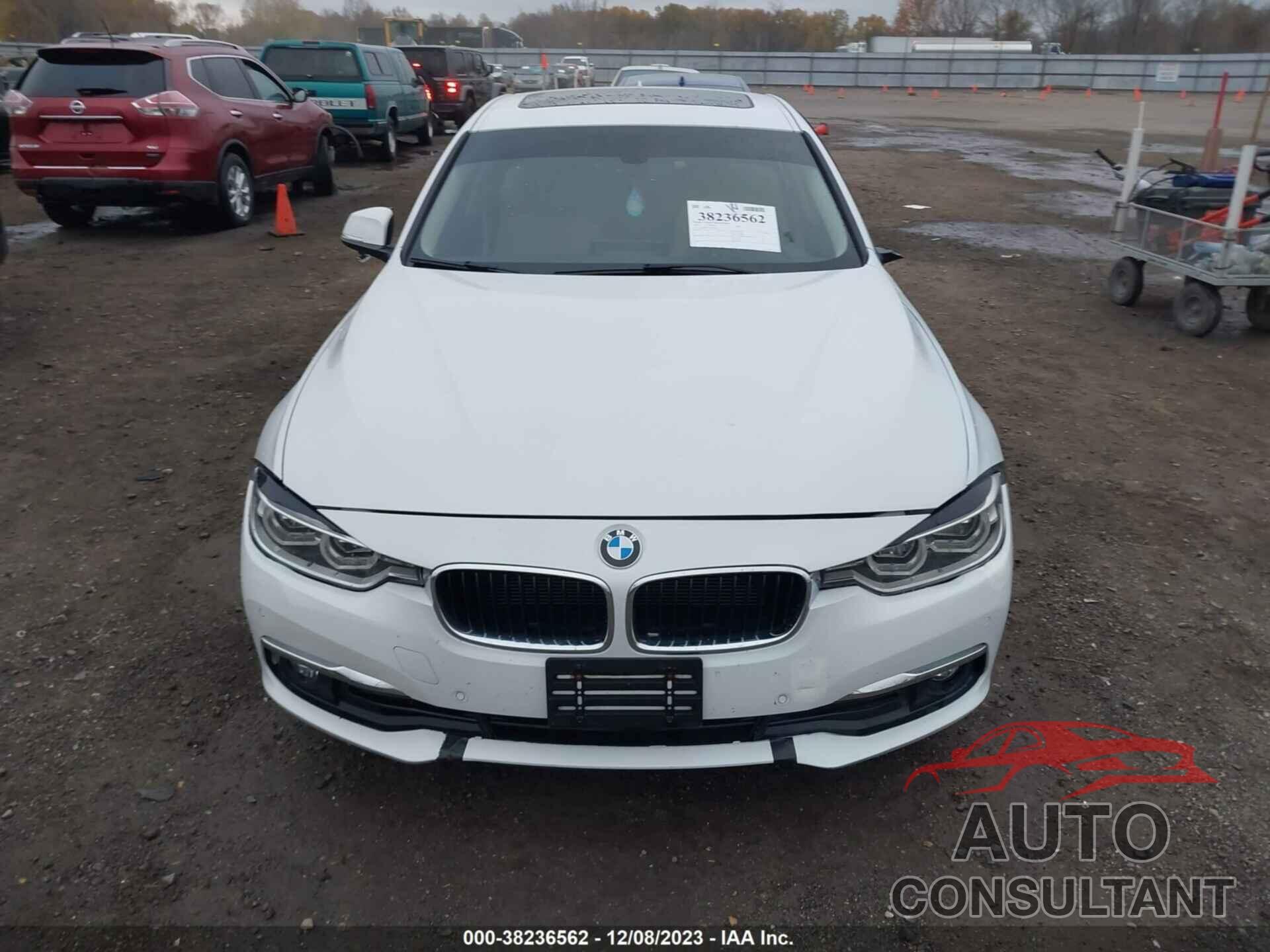 BMW 320I 2018 - WBA8E1G52JNU92737