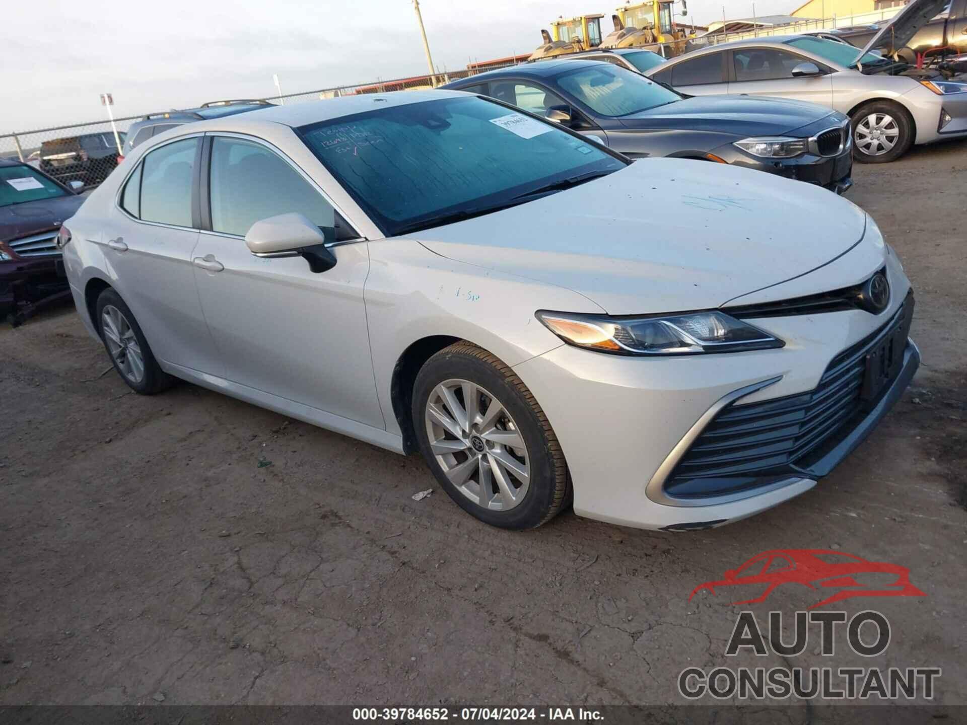 TOYOTA CAMRY 2023 - 4T1C11AKXPU084293