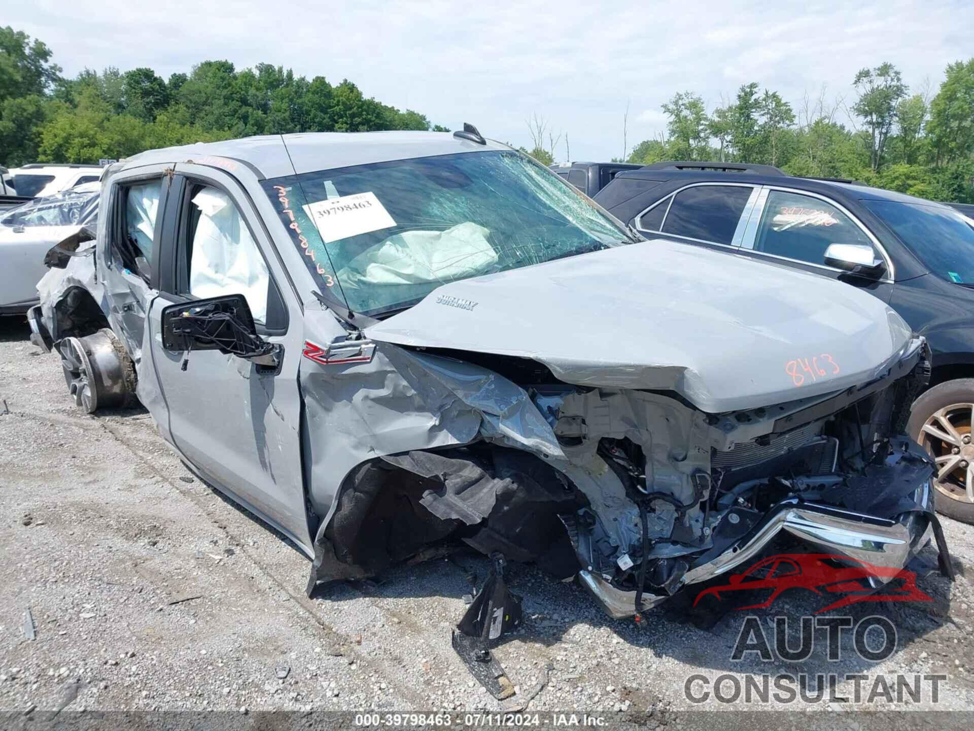 CHEVROLET SILVERADO 1500 2024 - 1GCUDDE87RZ238674