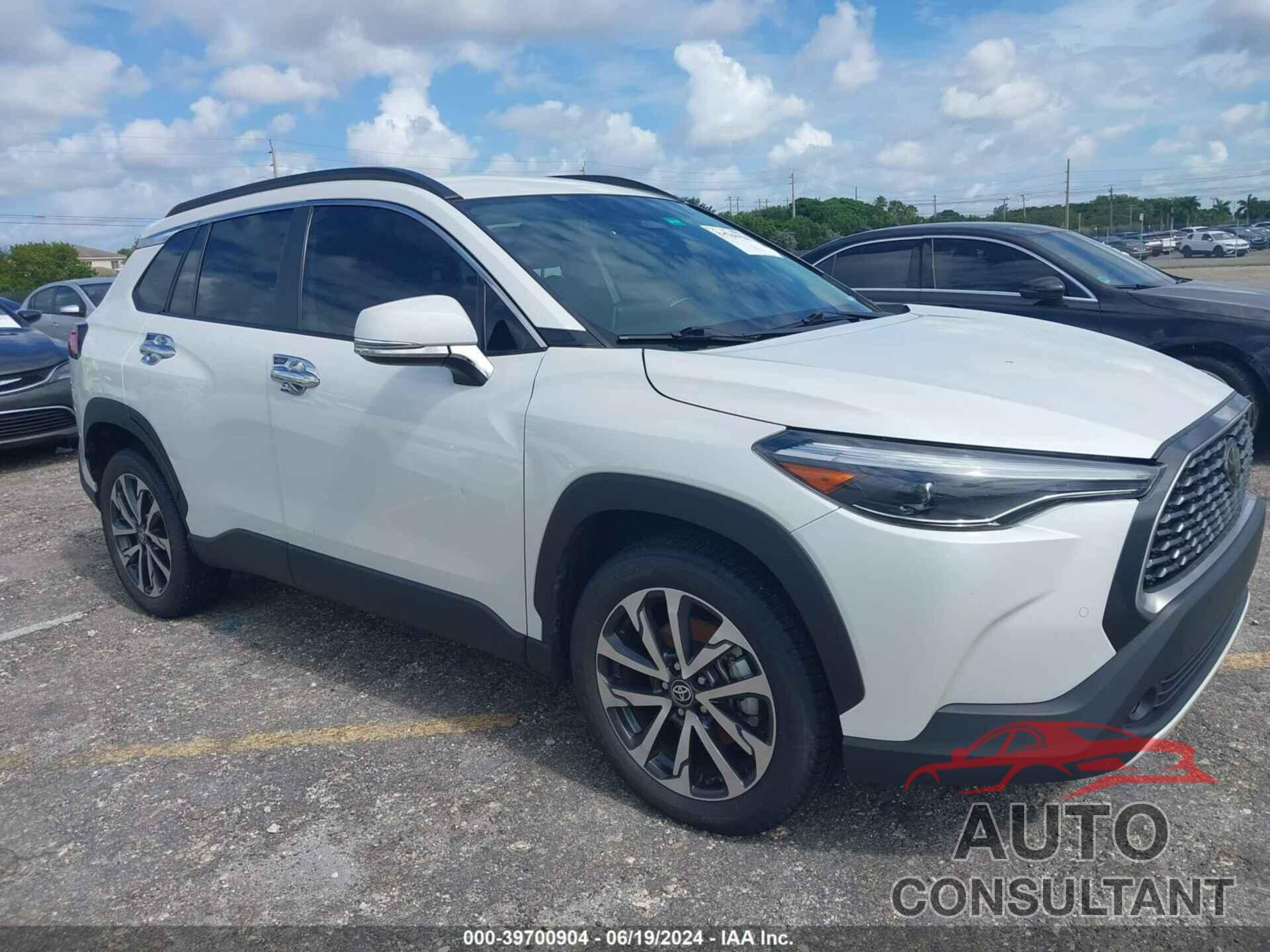 TOYOTA COROLLA CROSS 2023 - 7MUEAAAG9PV045441