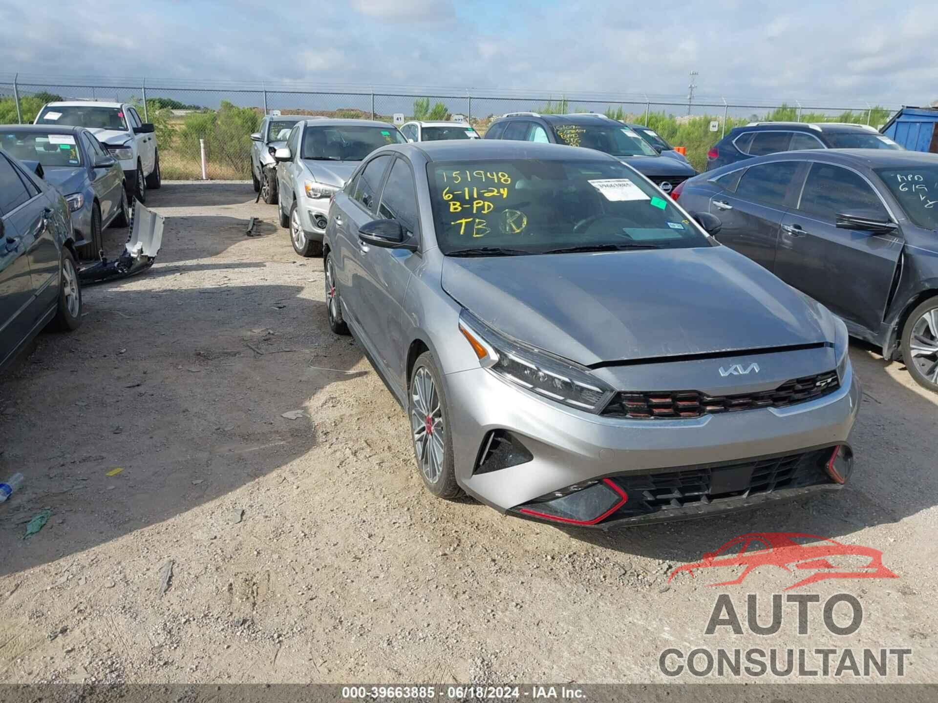 KIA FORTE 2023 - 3KPF44AC7PE681113