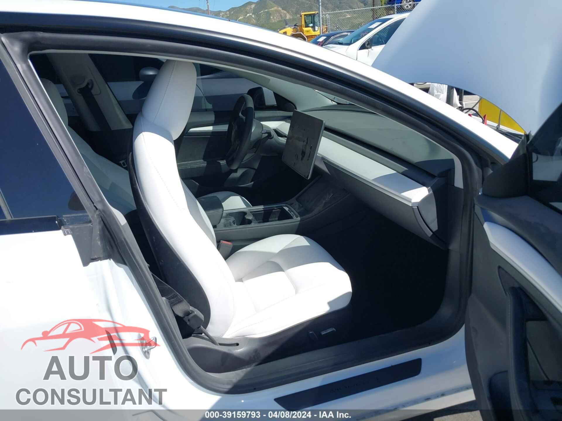 TESLA MODEL 3 2023 - 5YJ3E1ECXPF596687
