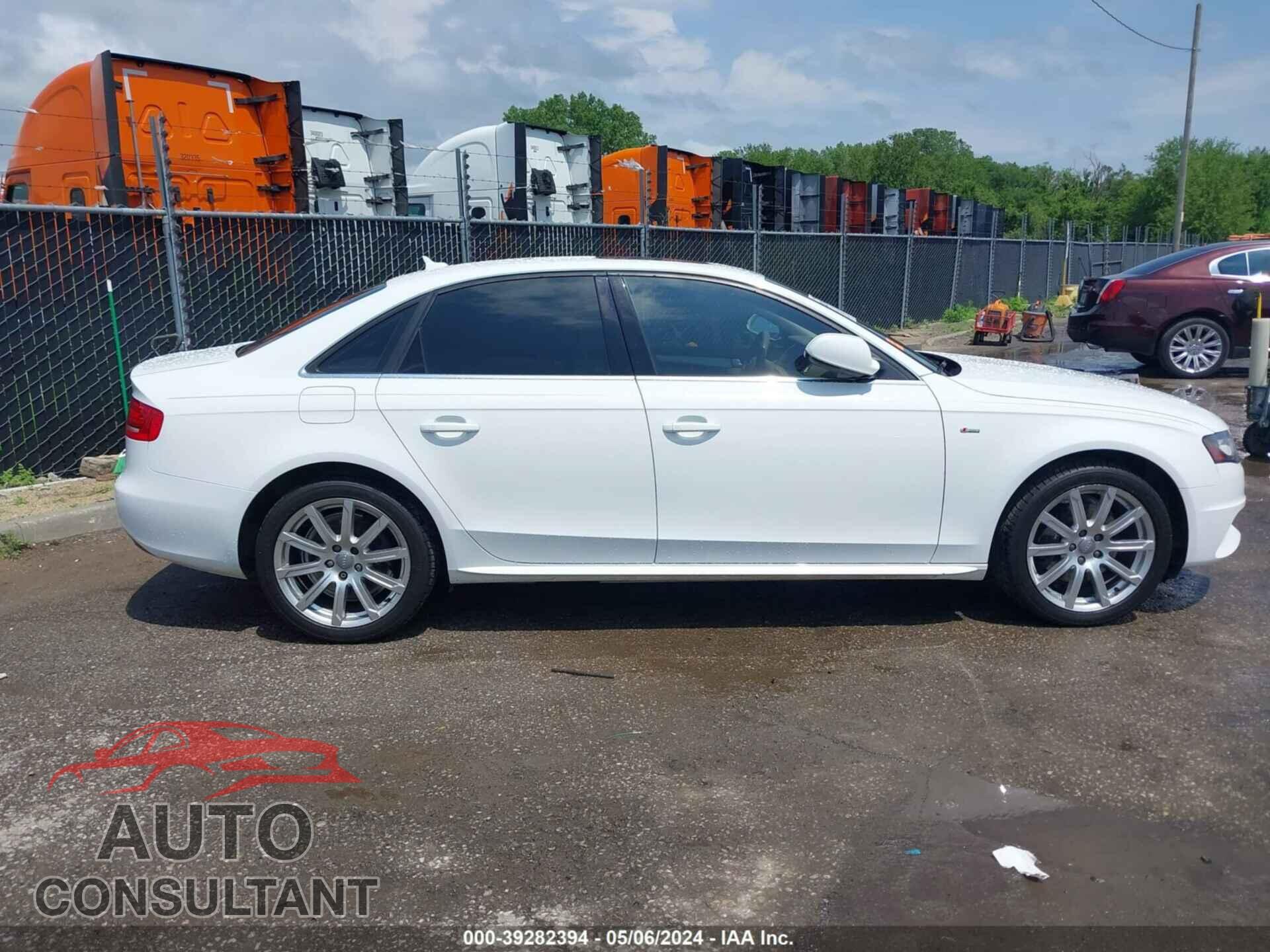AUDI A4 2012 - WAUFFAFL2CN020643