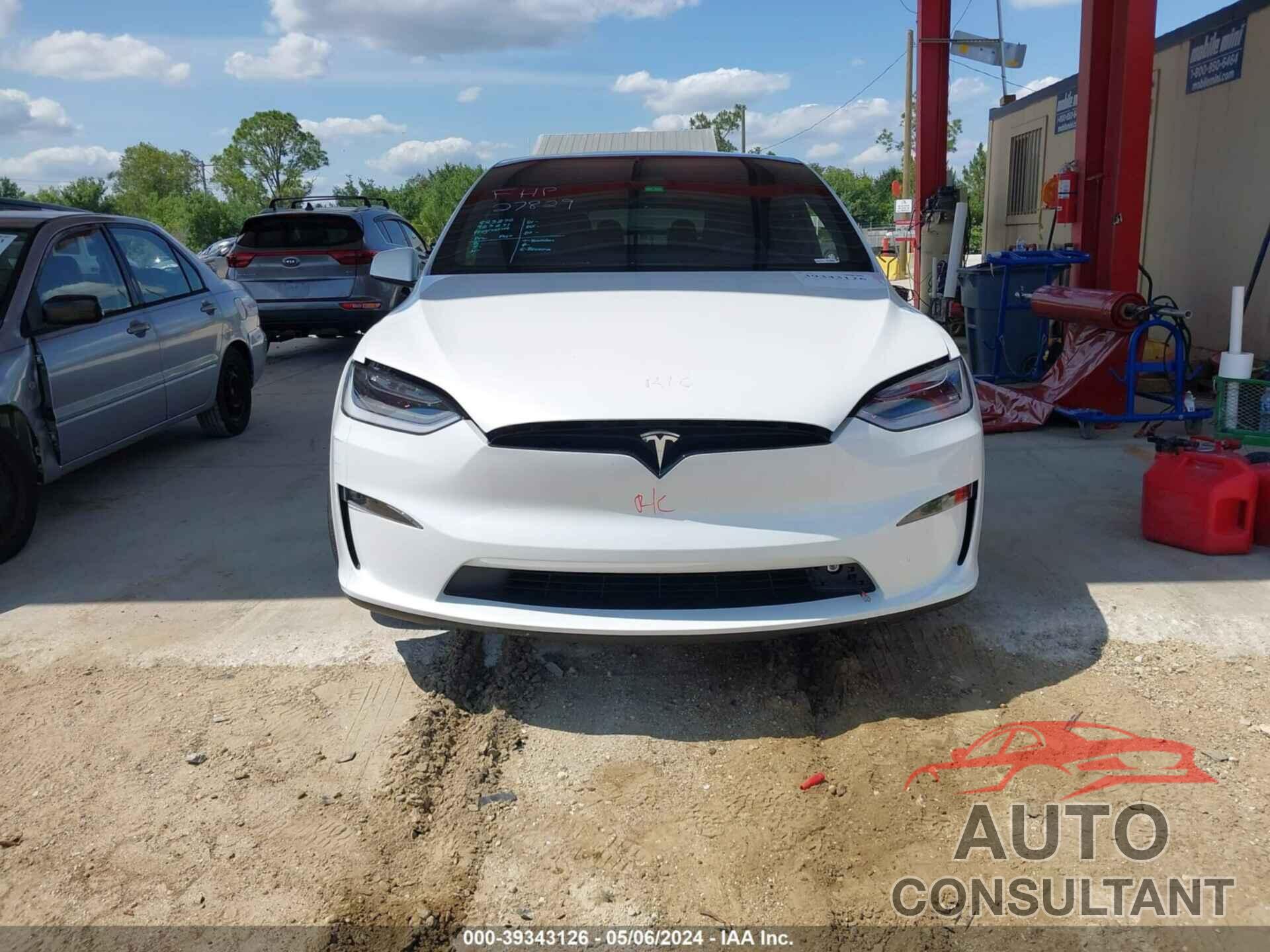 TESLA MODEL X 2023 - 7SAXCBE64PF399363